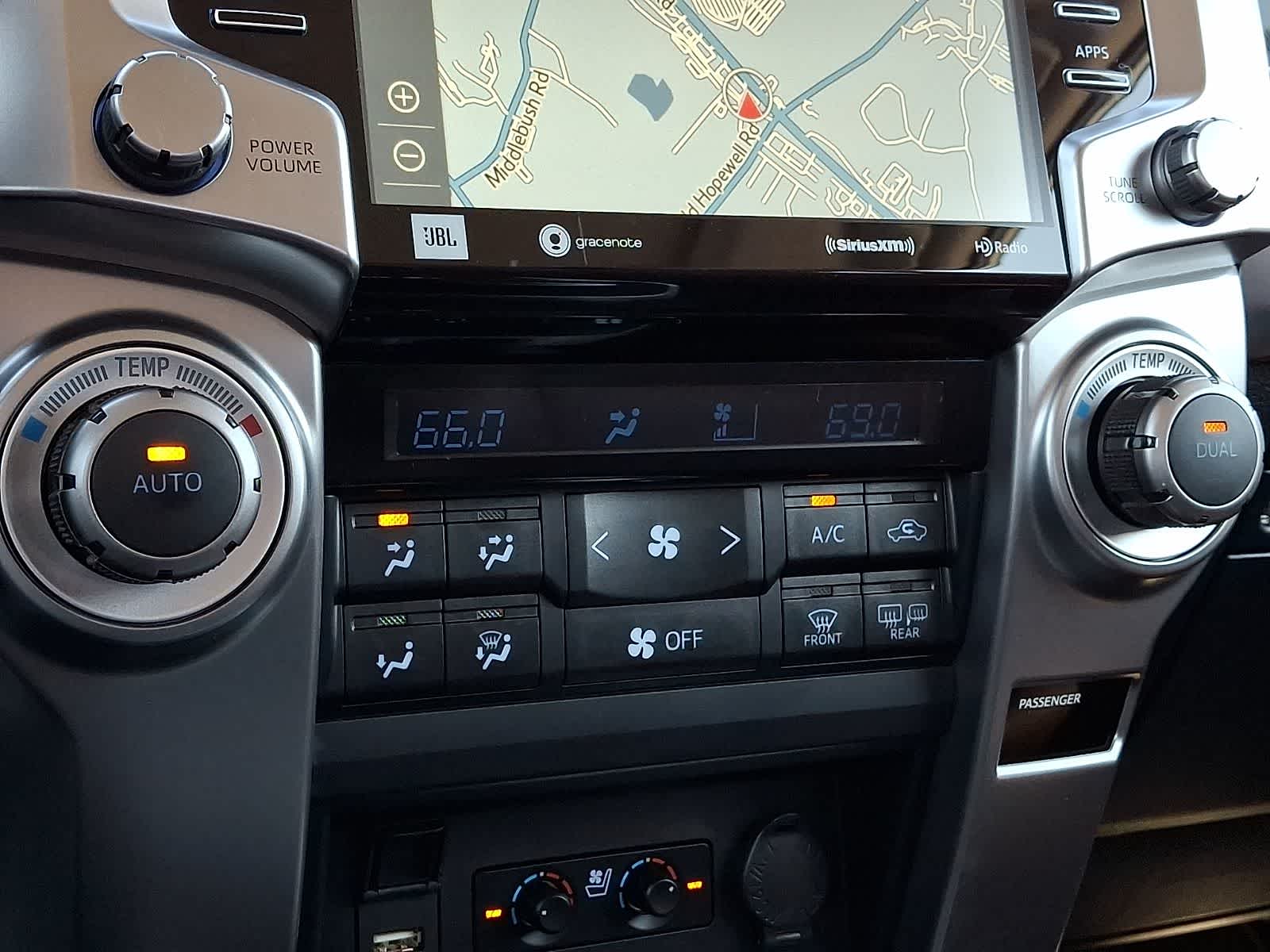 Thumbnail: 2023 Toyota 4Runner - 17