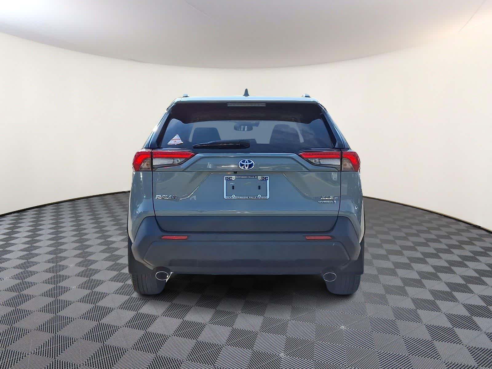 Thumbnail: 2023 Toyota RAV4 - 7