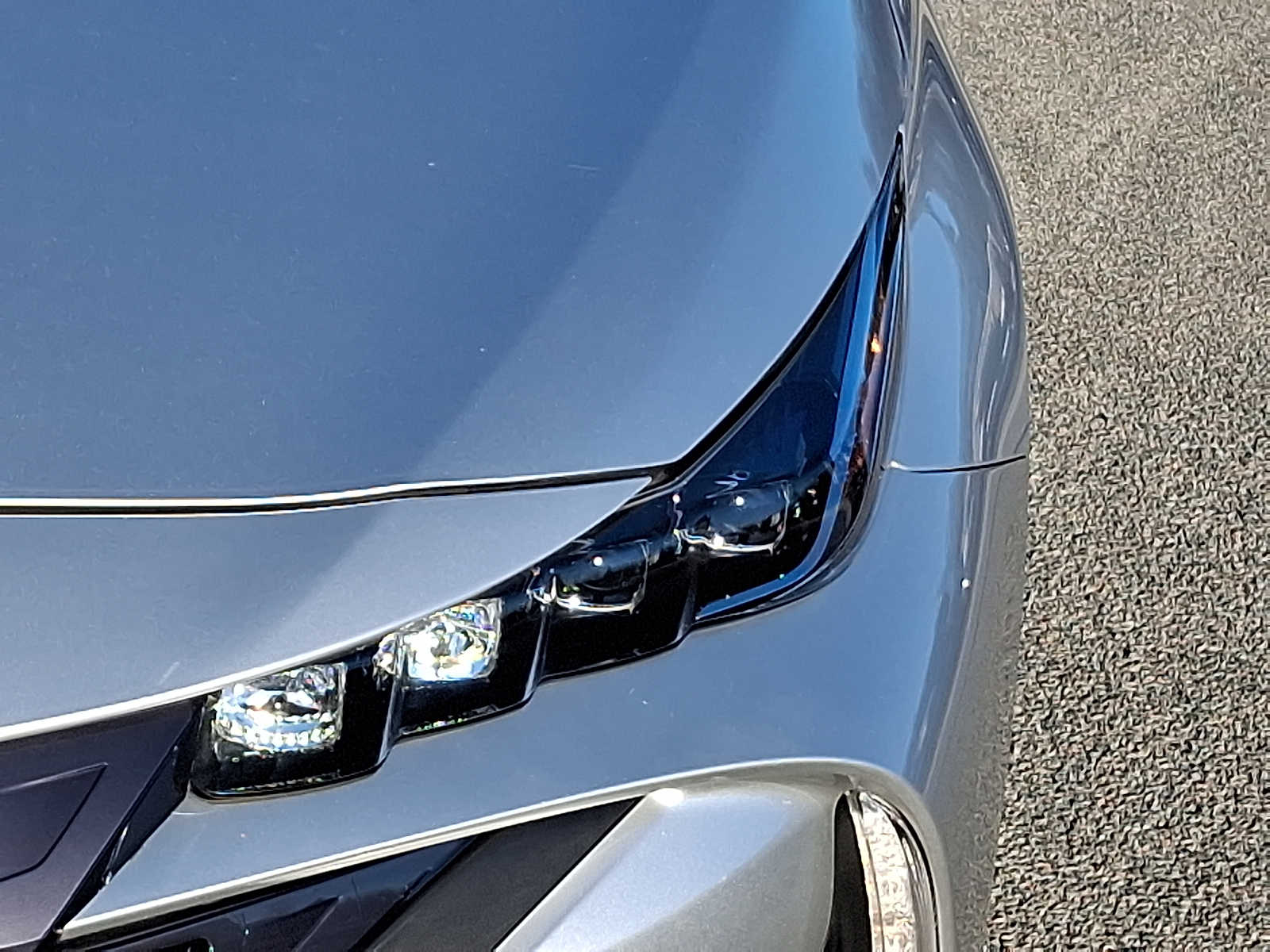 Thumbnail: 2017 Toyota Prius Prime - 12