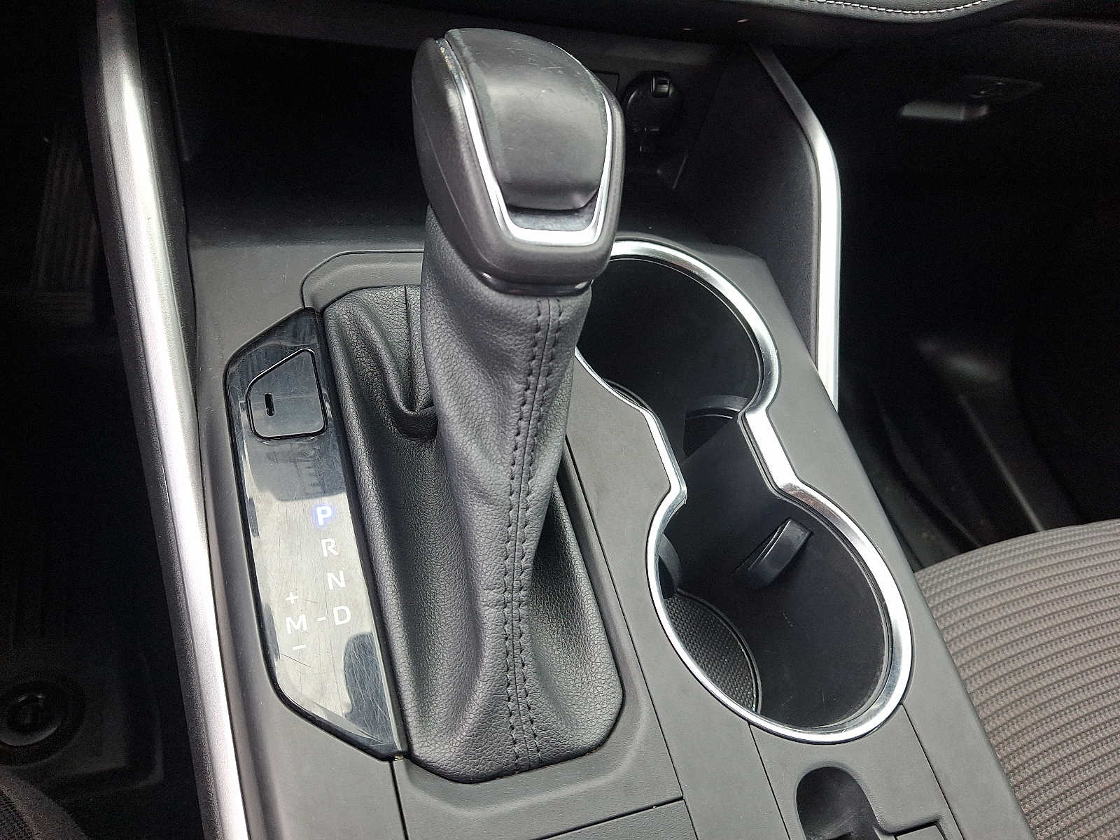 Thumbnail: 2022 Toyota Highlander - 16