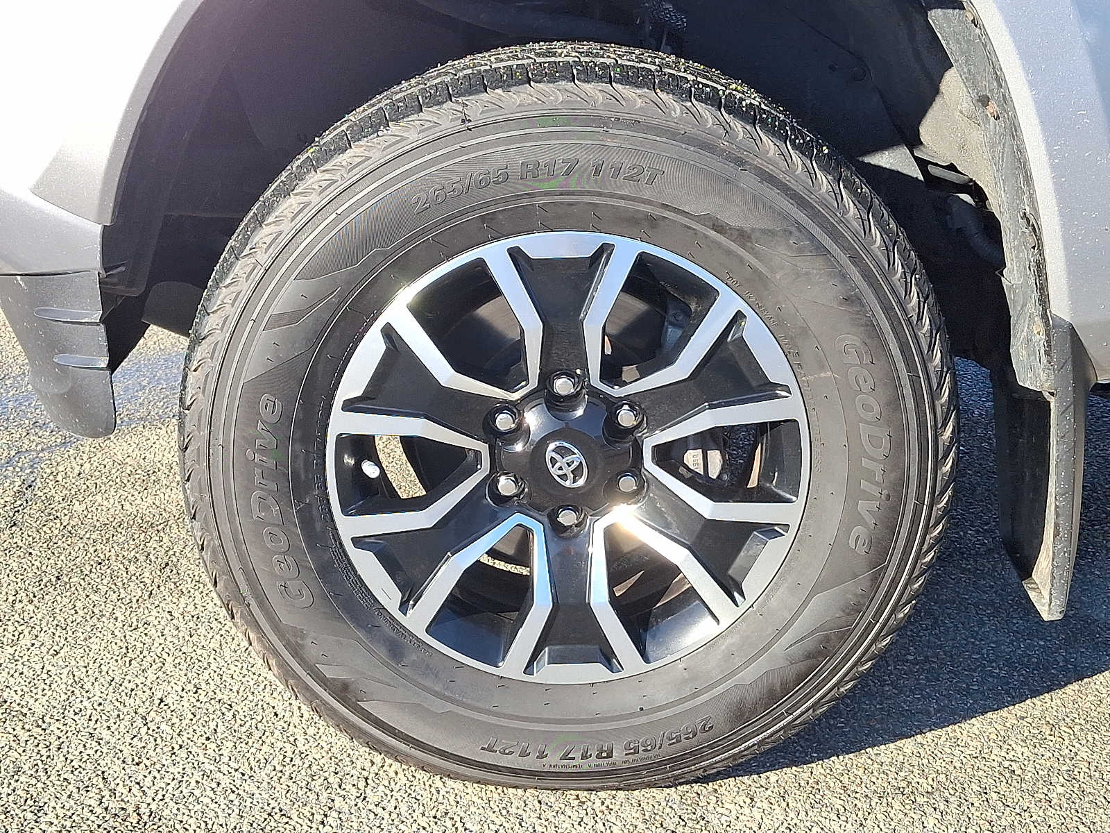 Thumbnail: 2021 Toyota Tacoma - 11