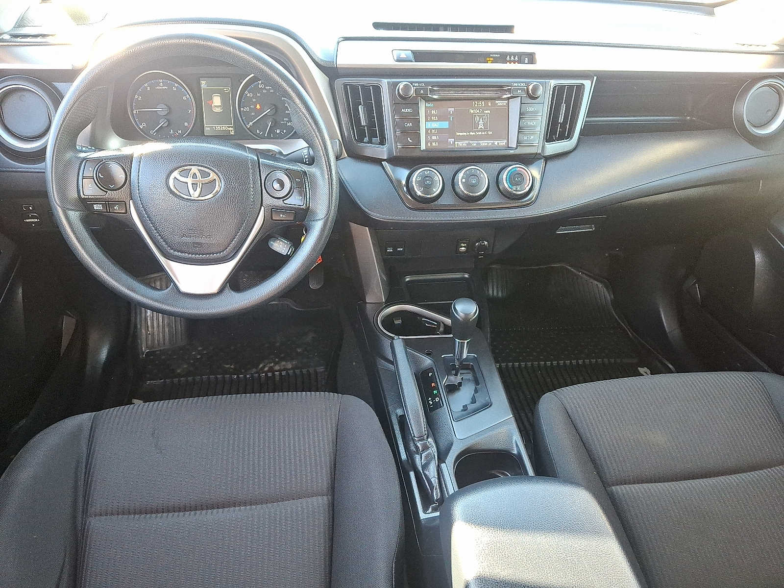 Thumbnail: 2018 Toyota RAV4 - 13