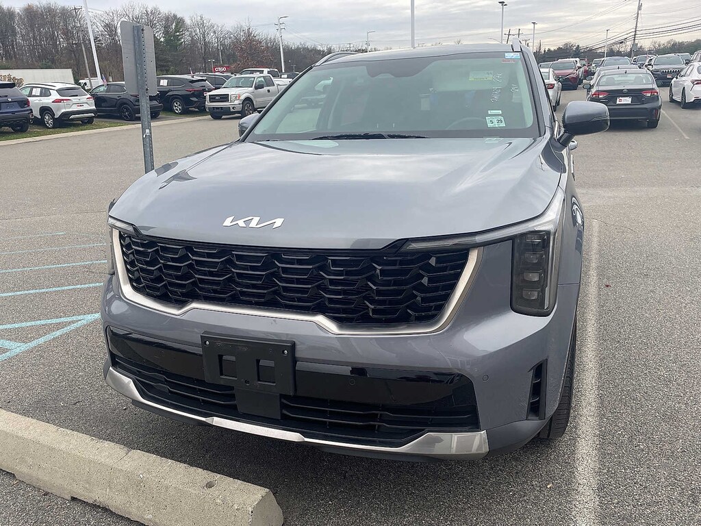Used 2024 Kia Sorento S SUV