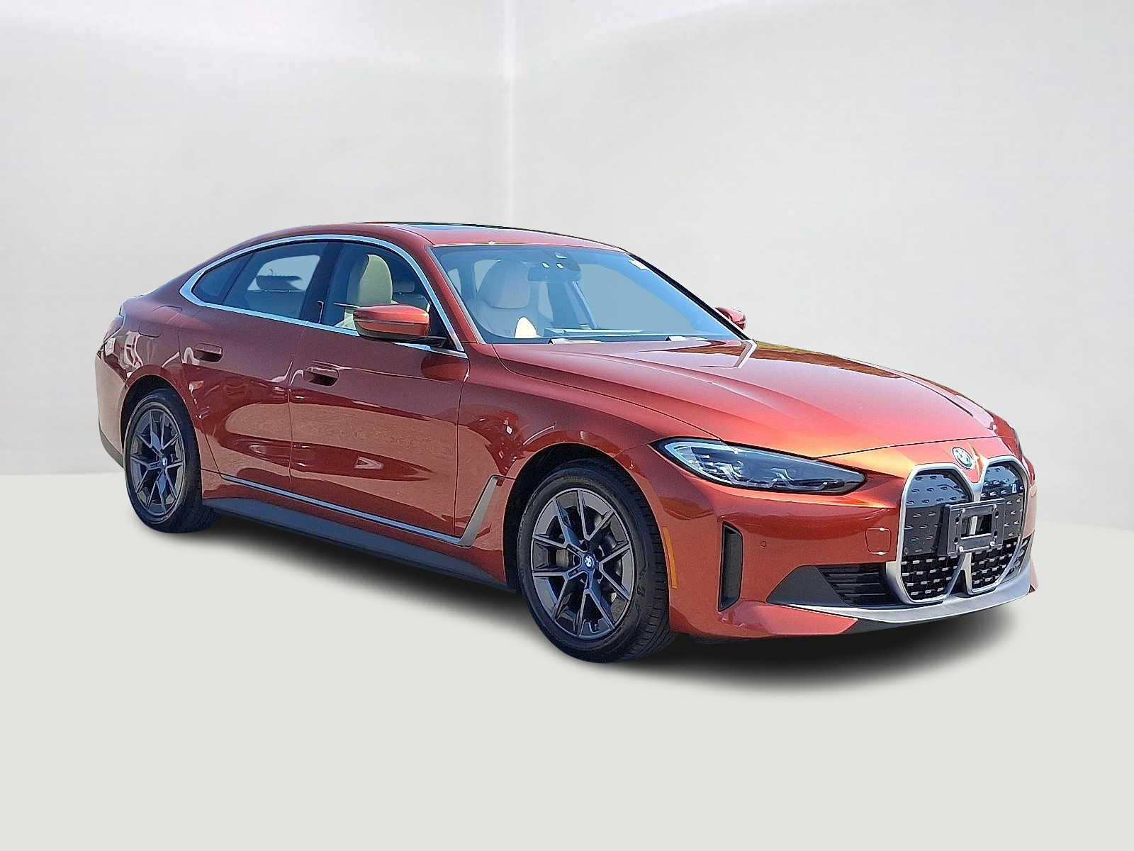 Thumbnail: 2023 BMW i4 - 4