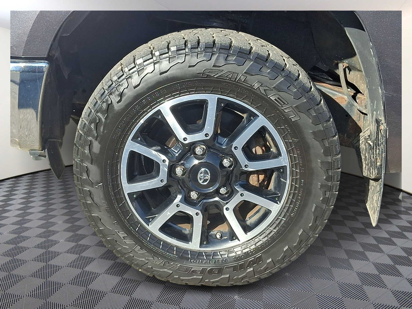 Thumbnail: 2016 Toyota Tundra - 9