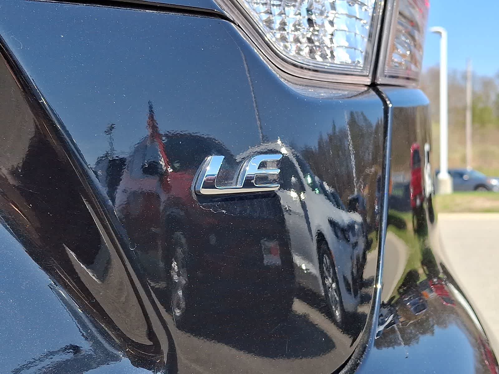 Thumbnail: 2023 Toyota Corolla - 33