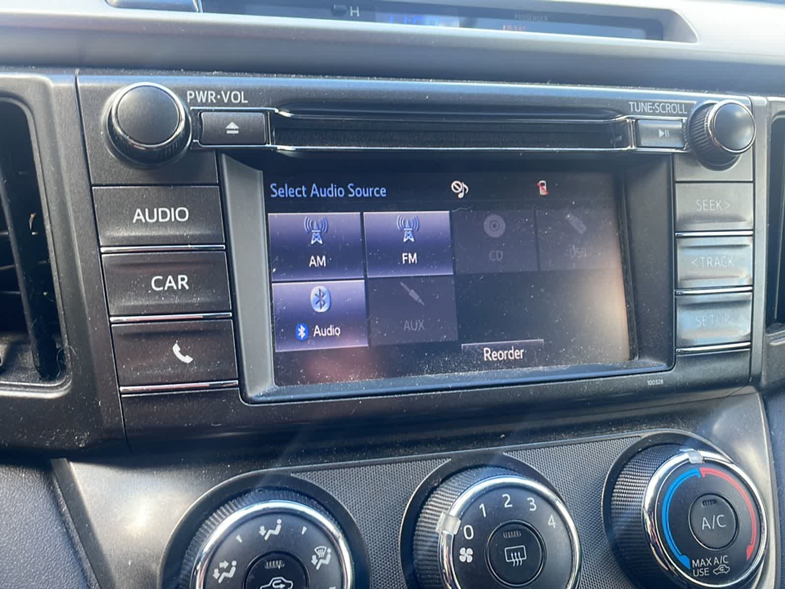 Thumbnail: 2014 Toyota RAV4 - 12