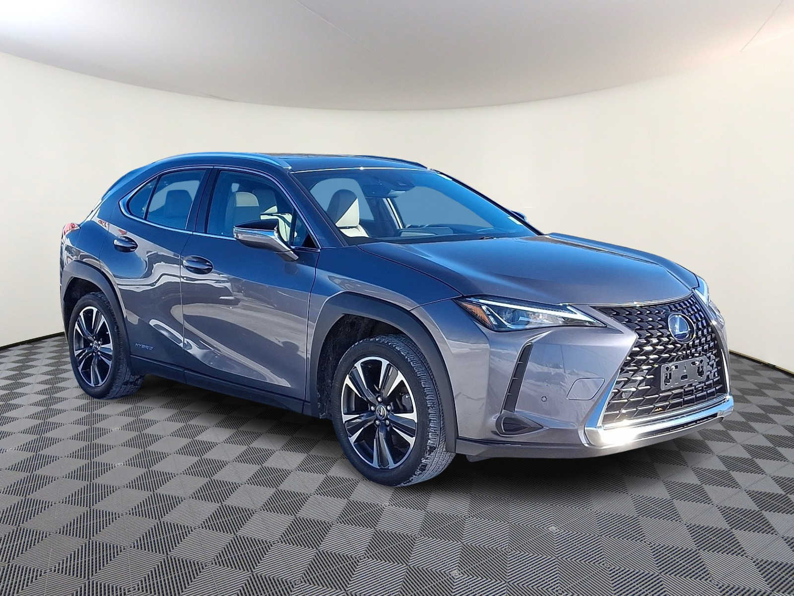 Thumbnail: 2019 Lexus UX - 4