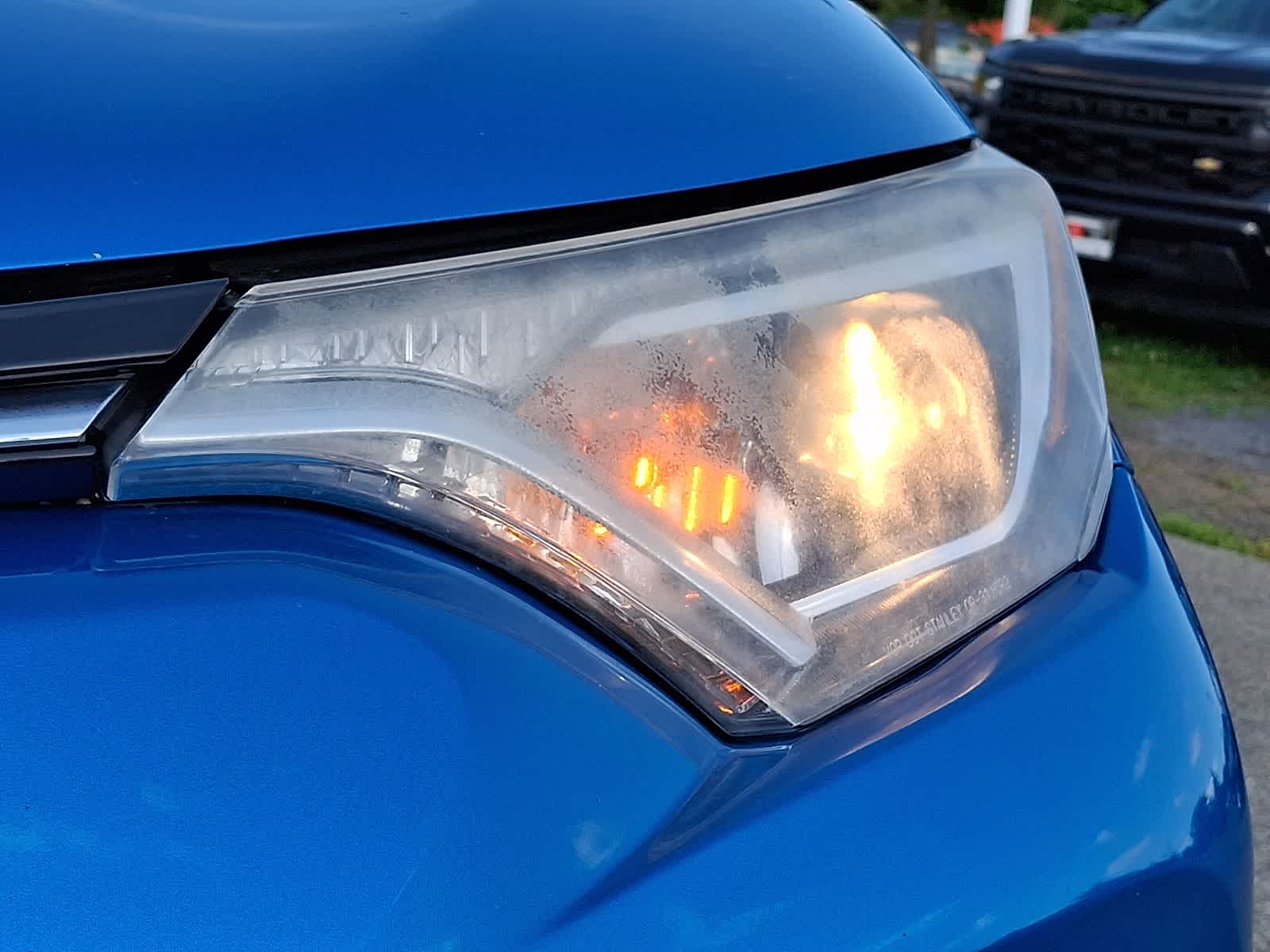 Thumbnail: 2016 Toyota RAV4 - 12
