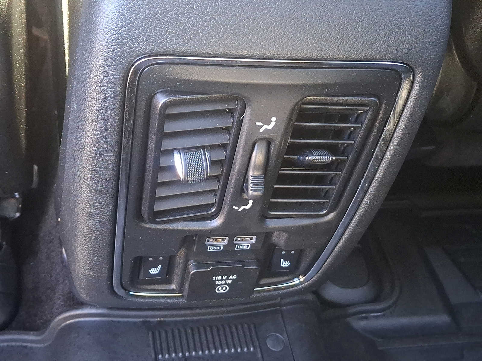 Thumbnail: 2019 Jeep Grand Cherokee - 12