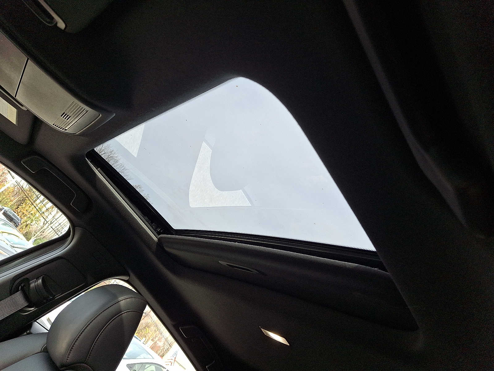 Thumbnail: 2023 Mazda Mazda3 - 15