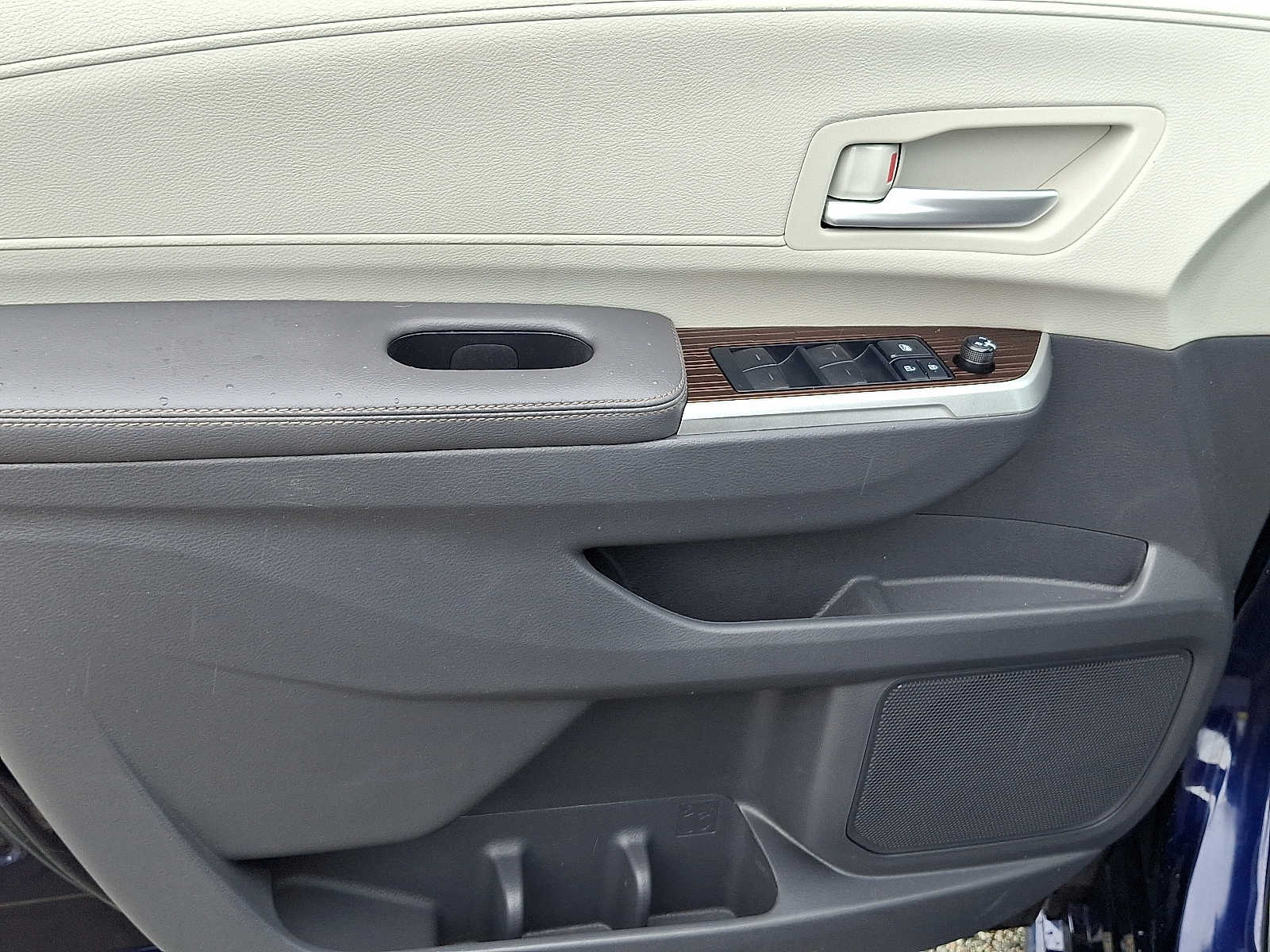2021 Toyota Sienna XLE 15
