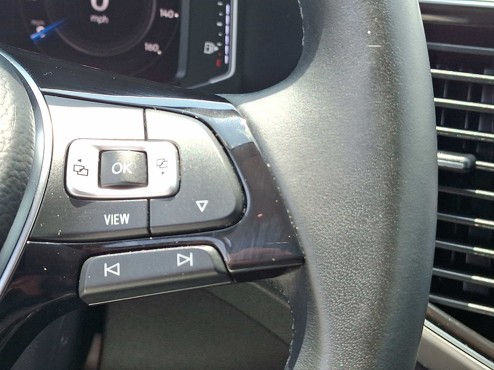 Thumbnail: 2019 Volkswagen Atlas - 26