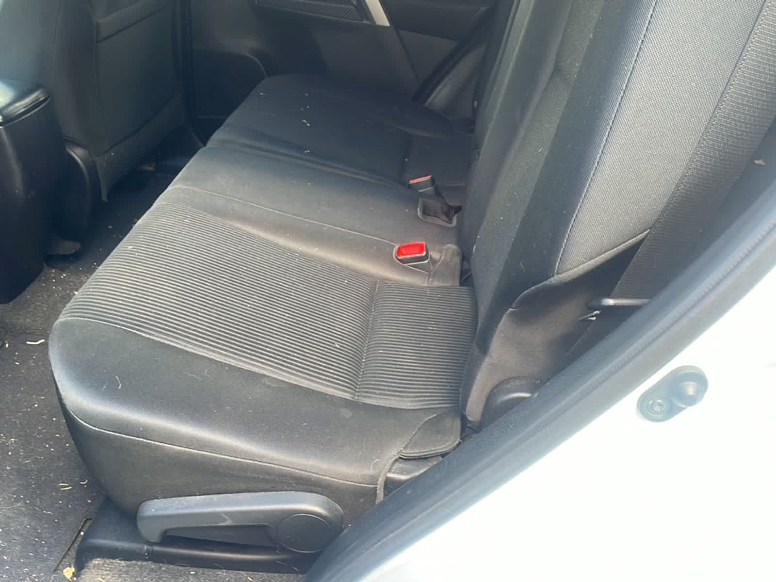 Thumbnail: 2014 Toyota RAV4 - 17