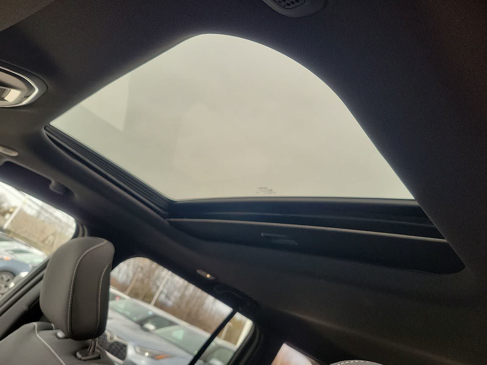 Thumbnail: 2025 Jeep Grand Cherokee - 15