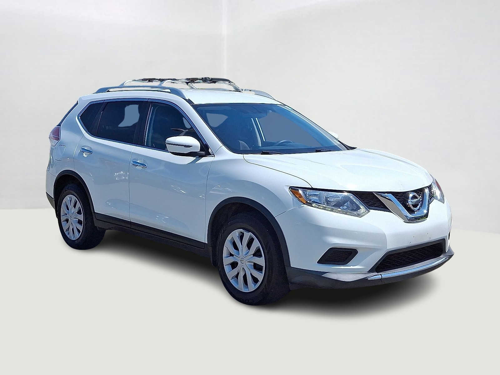 Thumbnail: 2016 Nissan Rogue - 4
