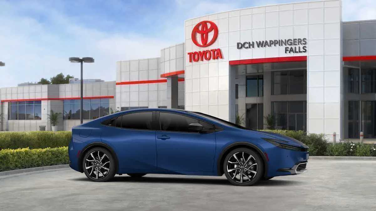 Thumbnail: 2026 Toyota Prius - 13