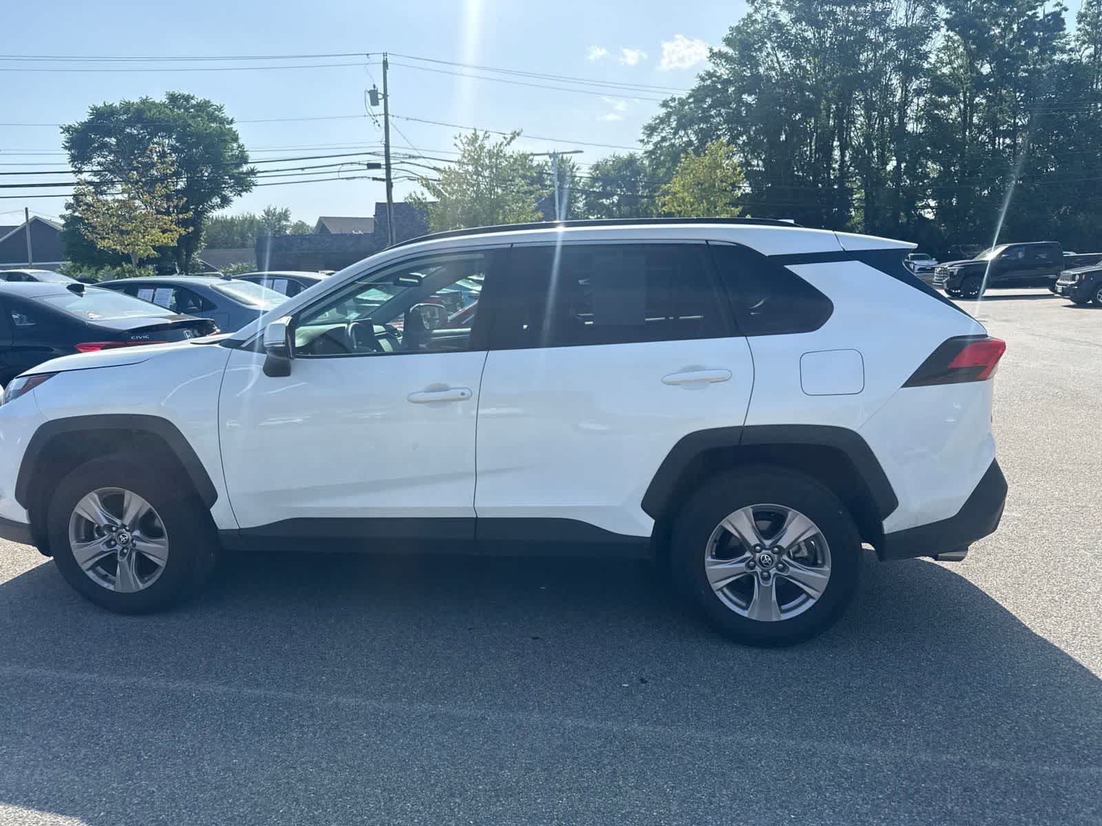 Thumbnail: 2025 Toyota RAV4 - 11