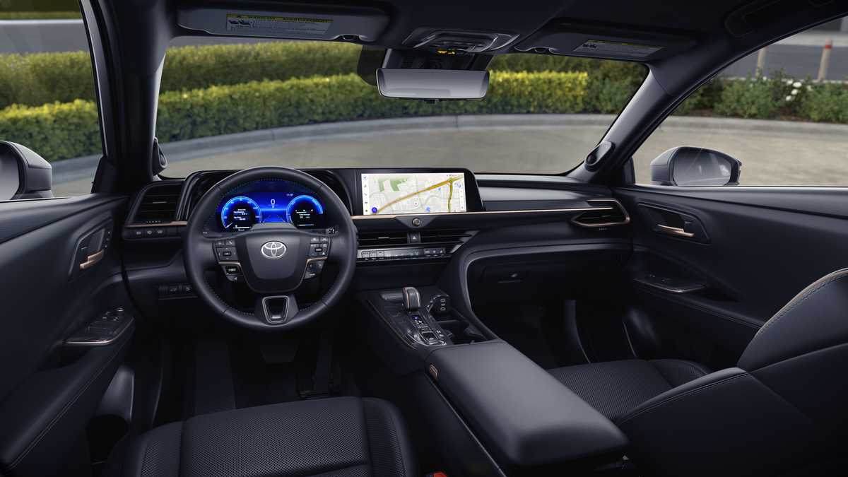 Thumbnail: 2026 Toyota Crown Signia - 20