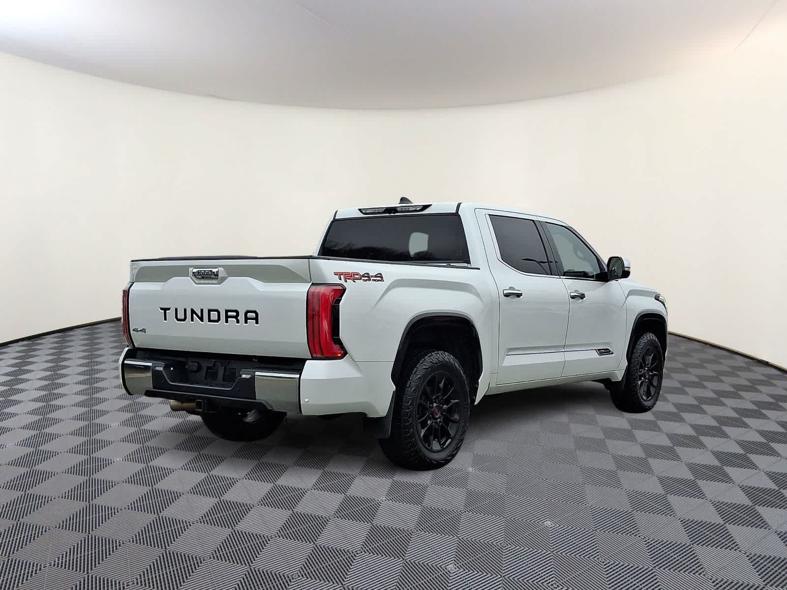 Thumbnail: 2022 Toyota Tundra - 6