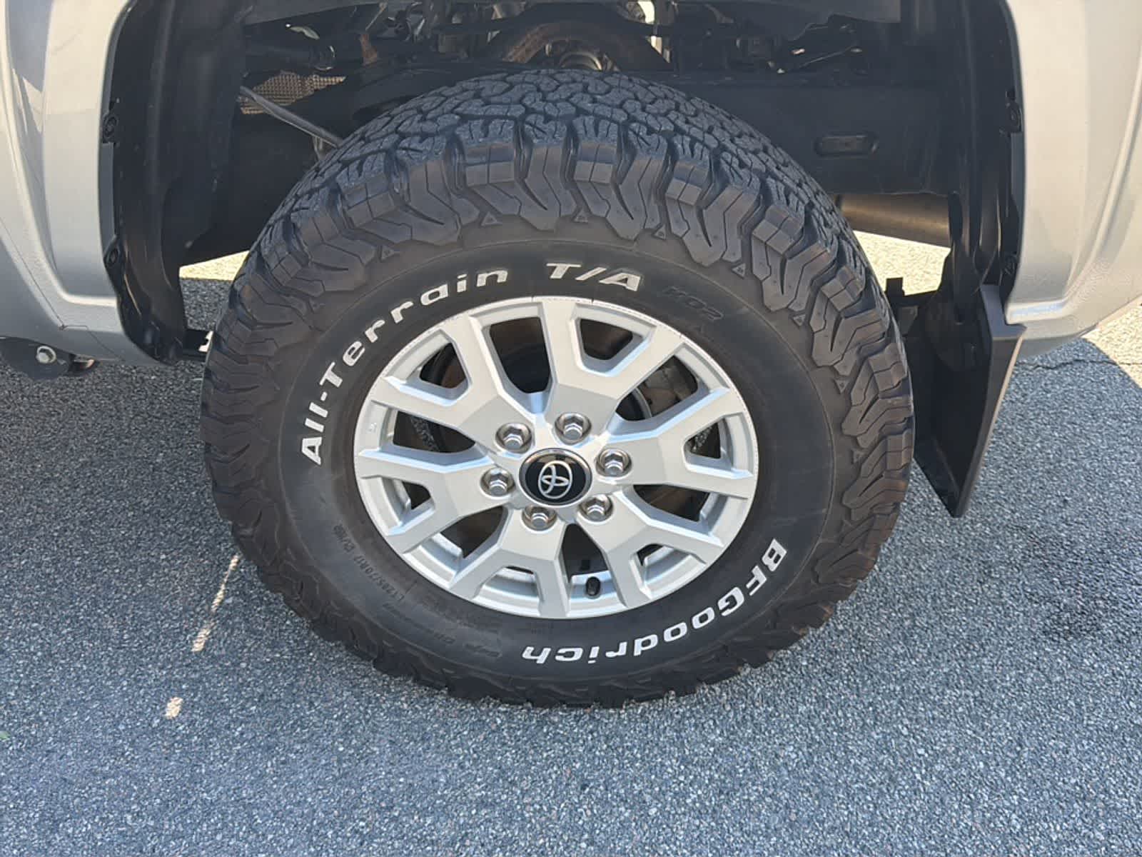 Thumbnail: 2024 Toyota Tacoma - 22