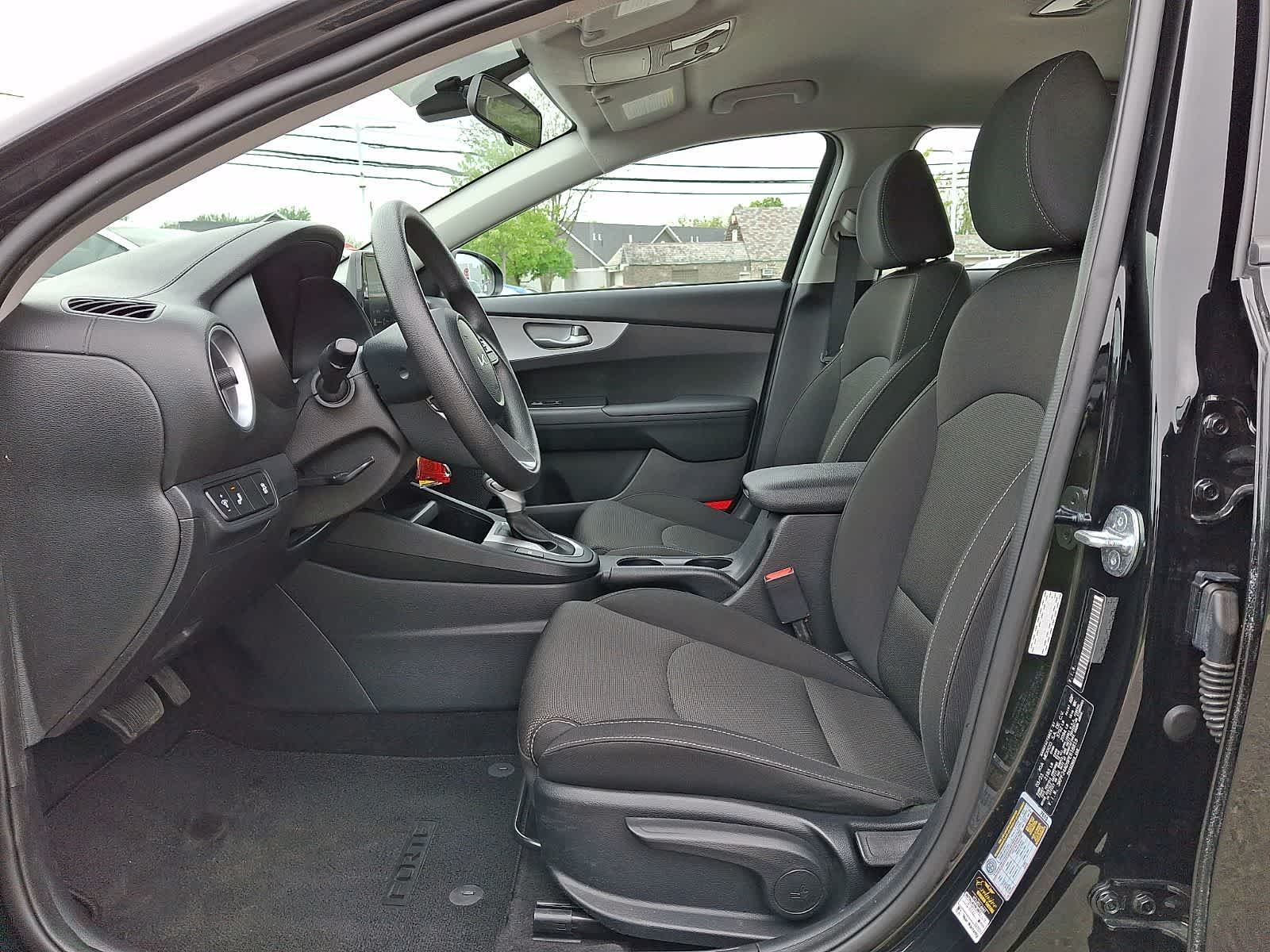 Thumbnail: 2023 Kia Forte - 14