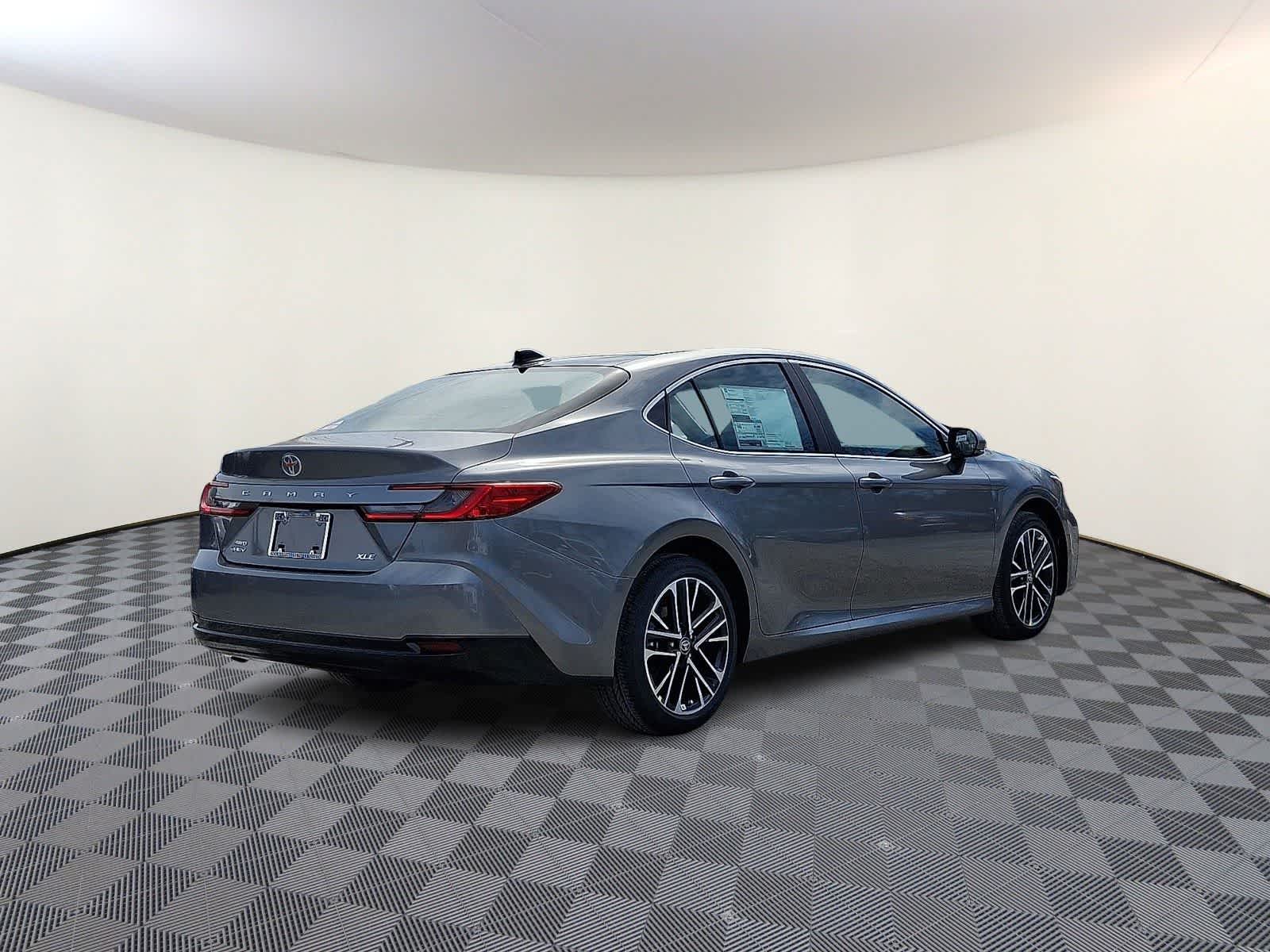 Thumbnail: 2026 Toyota Camry - 4