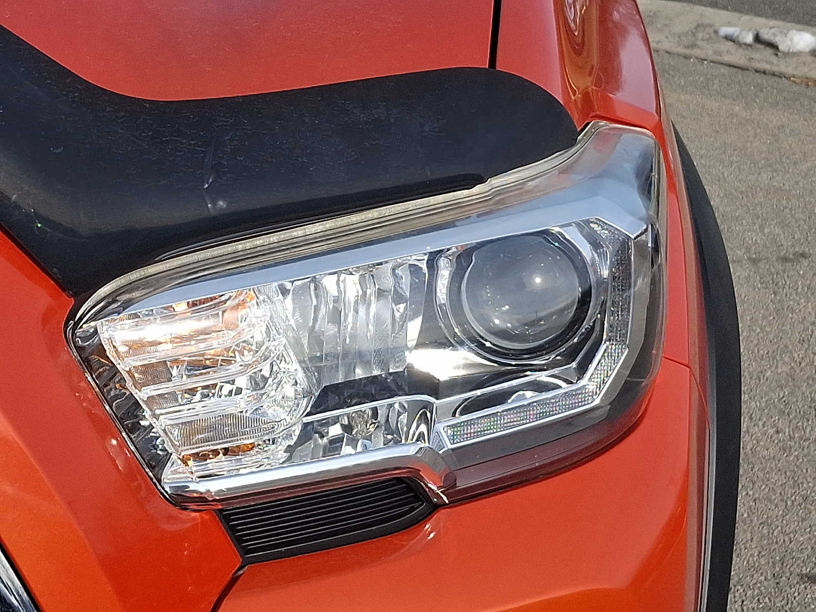 Thumbnail: 2017 Toyota Tacoma - 11