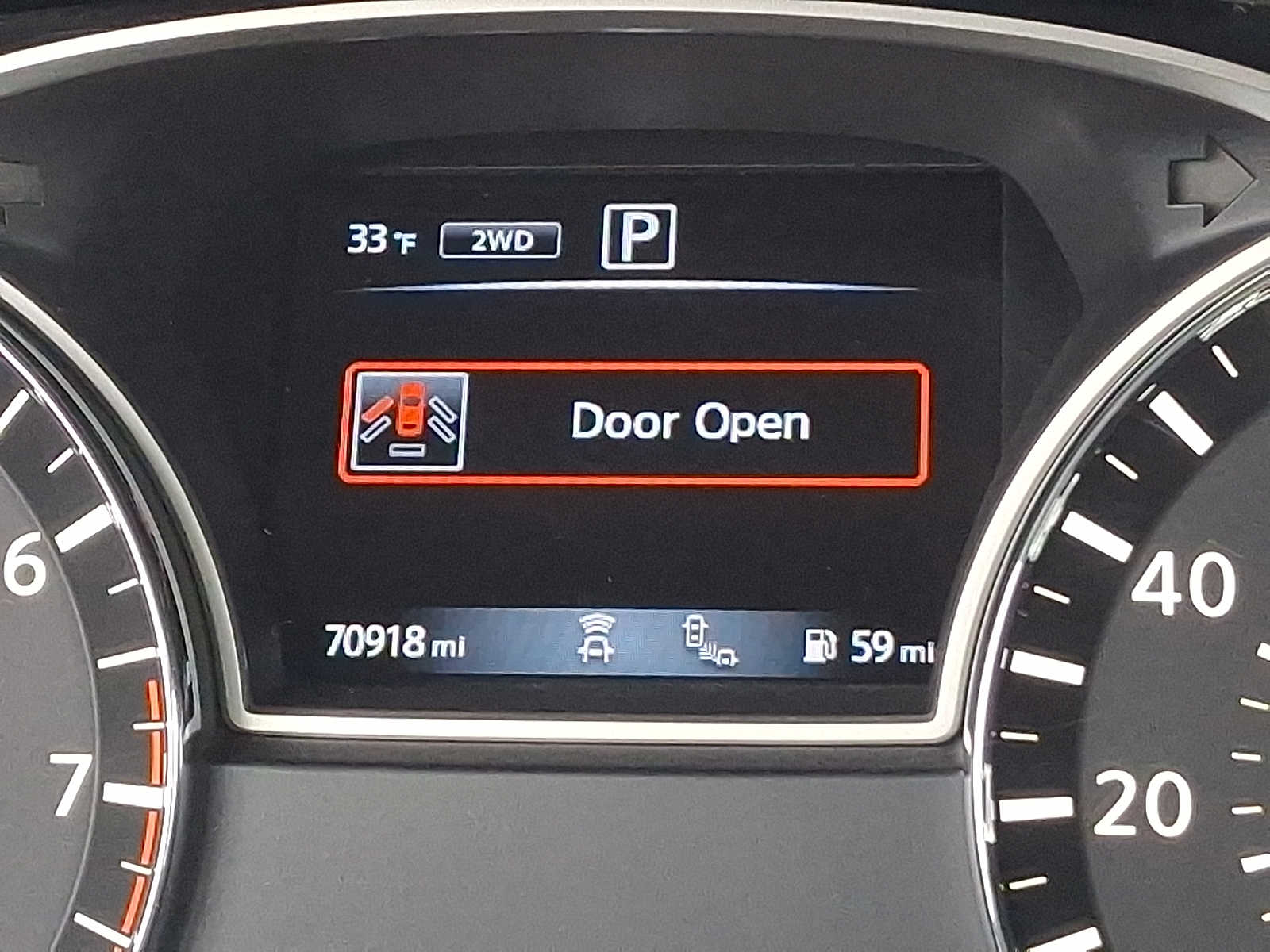 Thumbnail: 2020 Nissan Pathfinder - 24