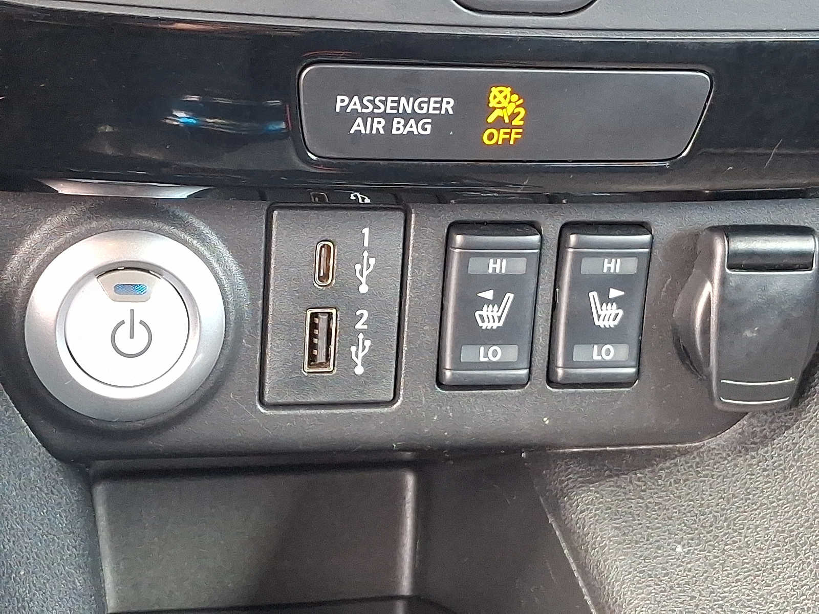 Thumbnail: 2022 Nissan Leaf - 26