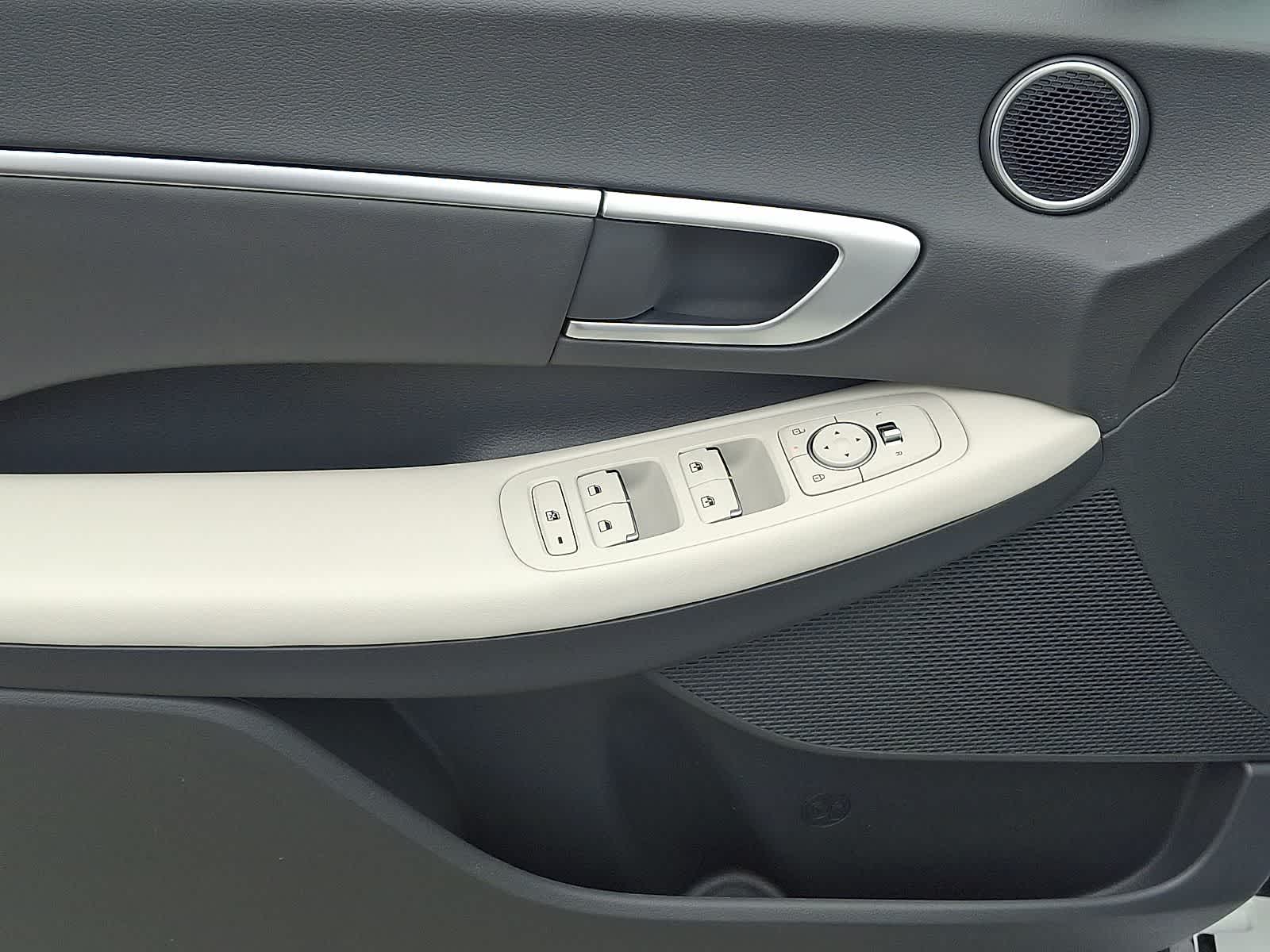 Thumbnail: 2024 Hyundai Sonata - 11