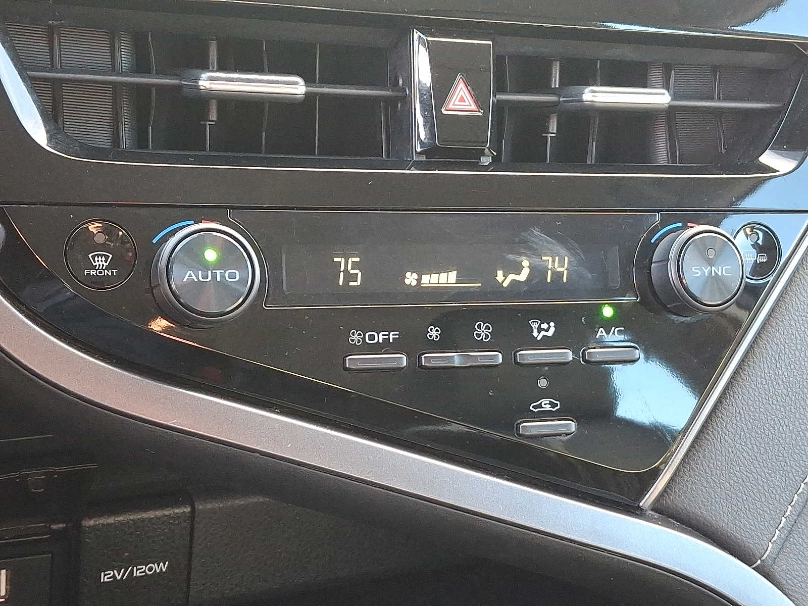 Thumbnail: 2023 Toyota Camry - 18