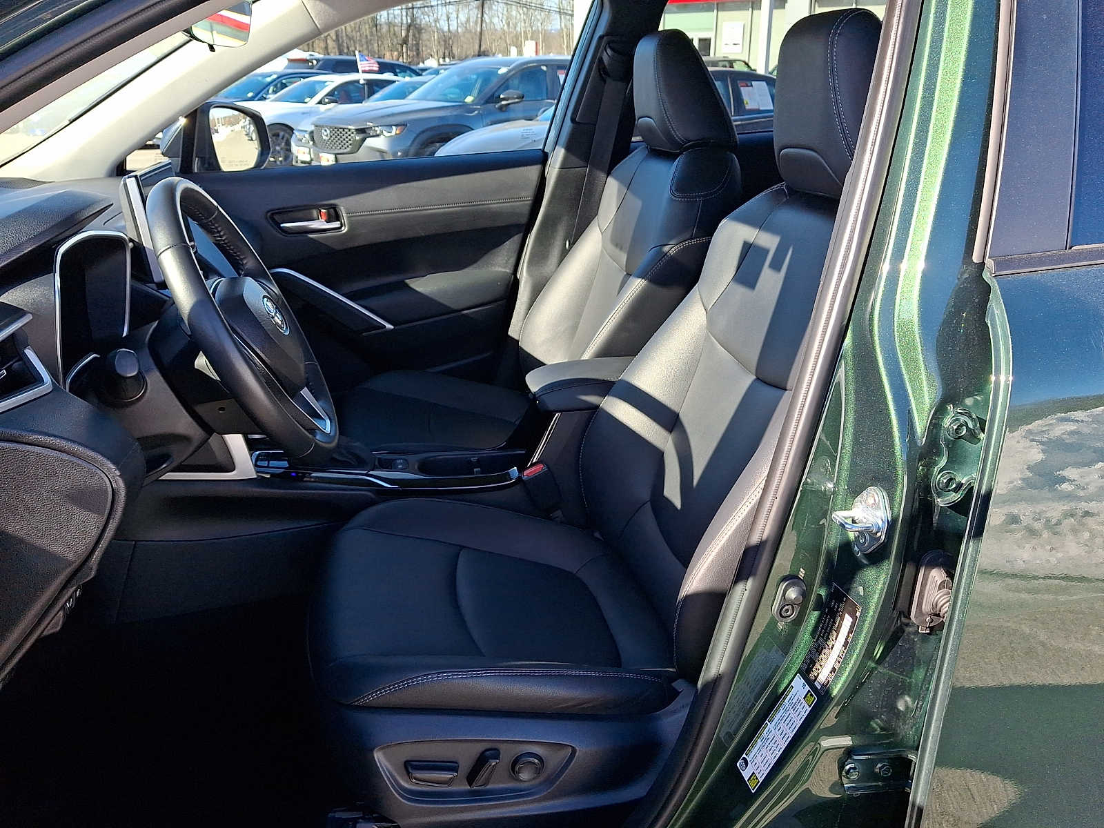 Thumbnail: 2025 Toyota Corolla Cross - 16