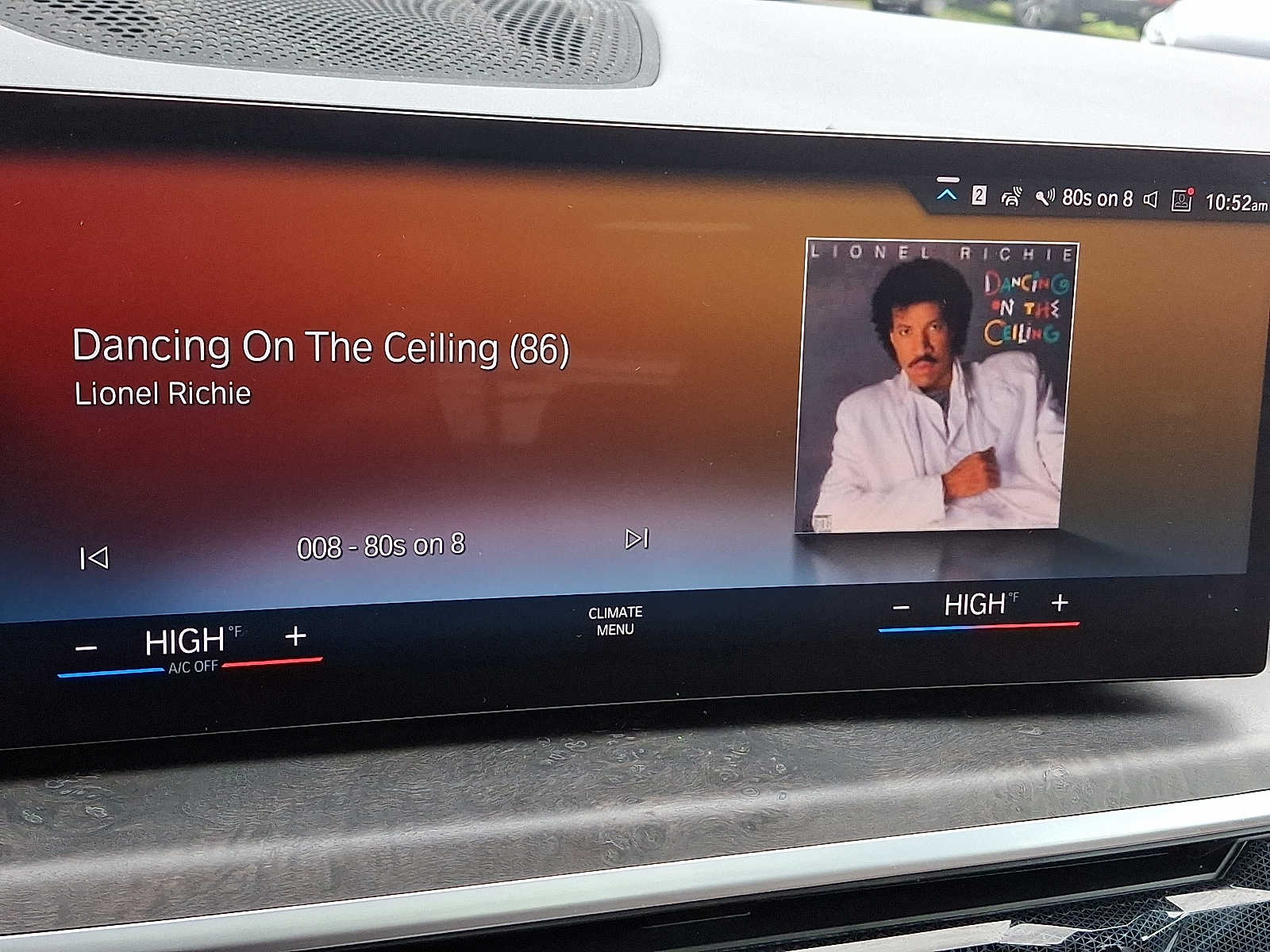 Thumbnail: 2023 BMW X7 - 21