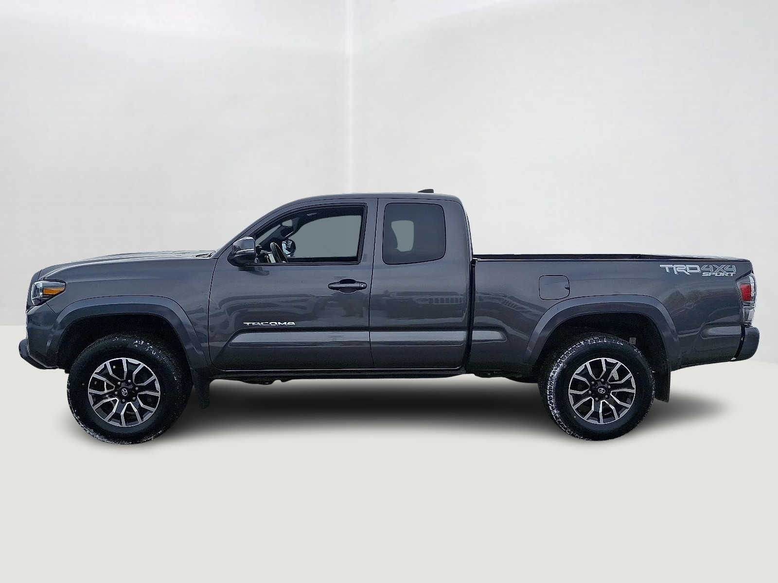 Thumbnail: 2021 Toyota Tacoma - 10