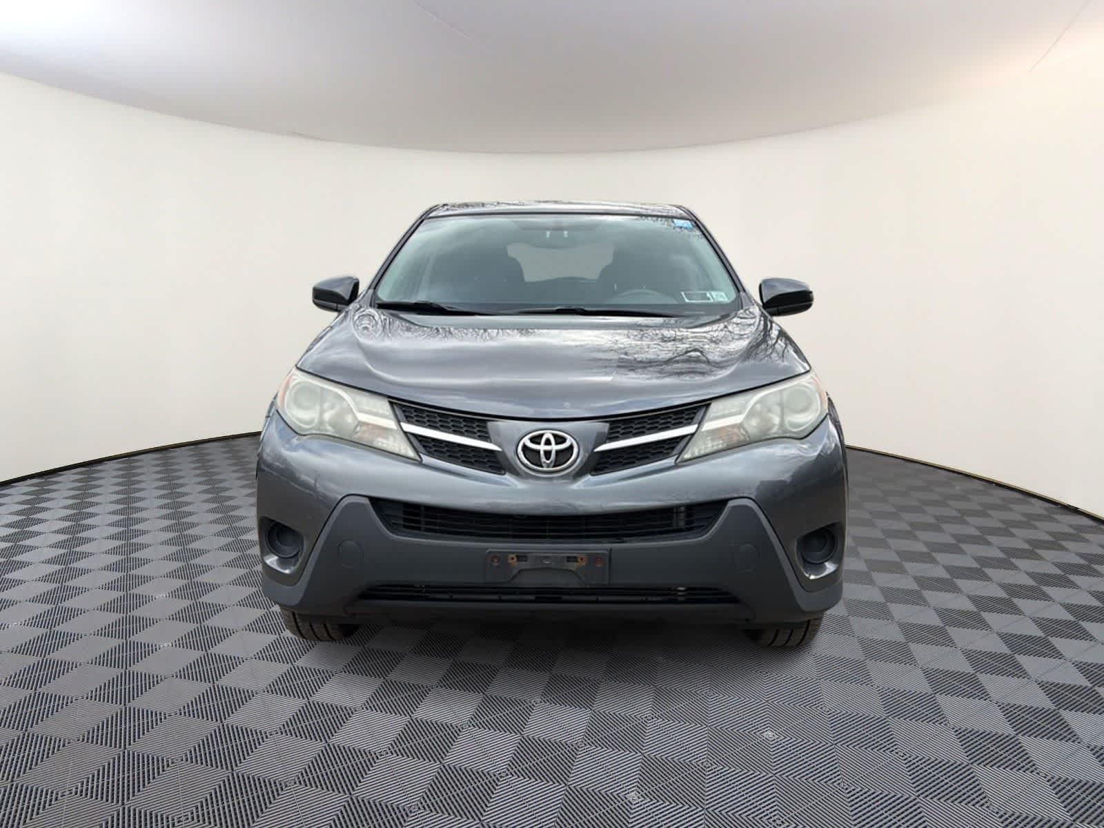 Thumbnail: 2015 Toyota RAV4 - 3