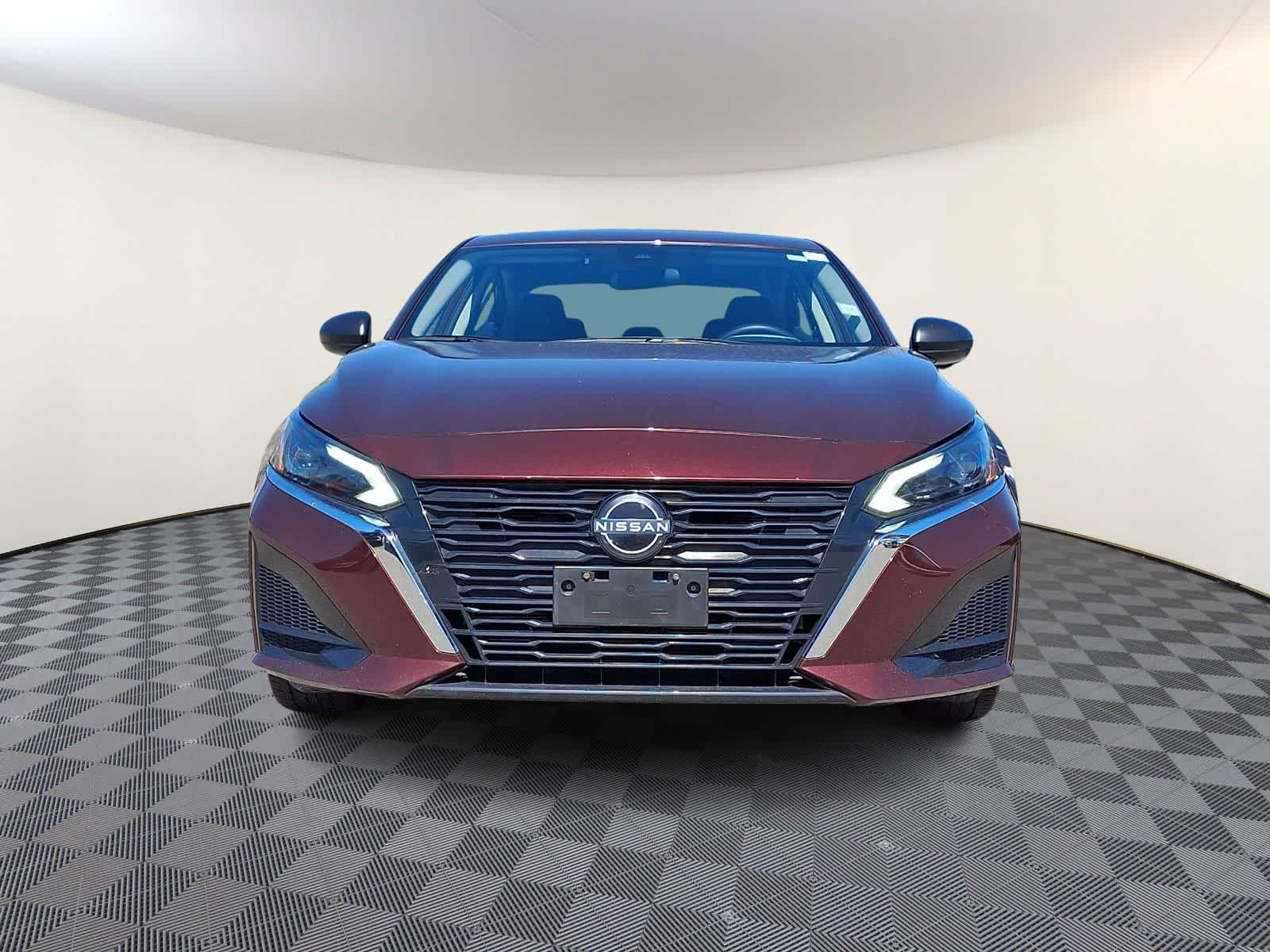 Thumbnail: 2024 Nissan Altima - 3