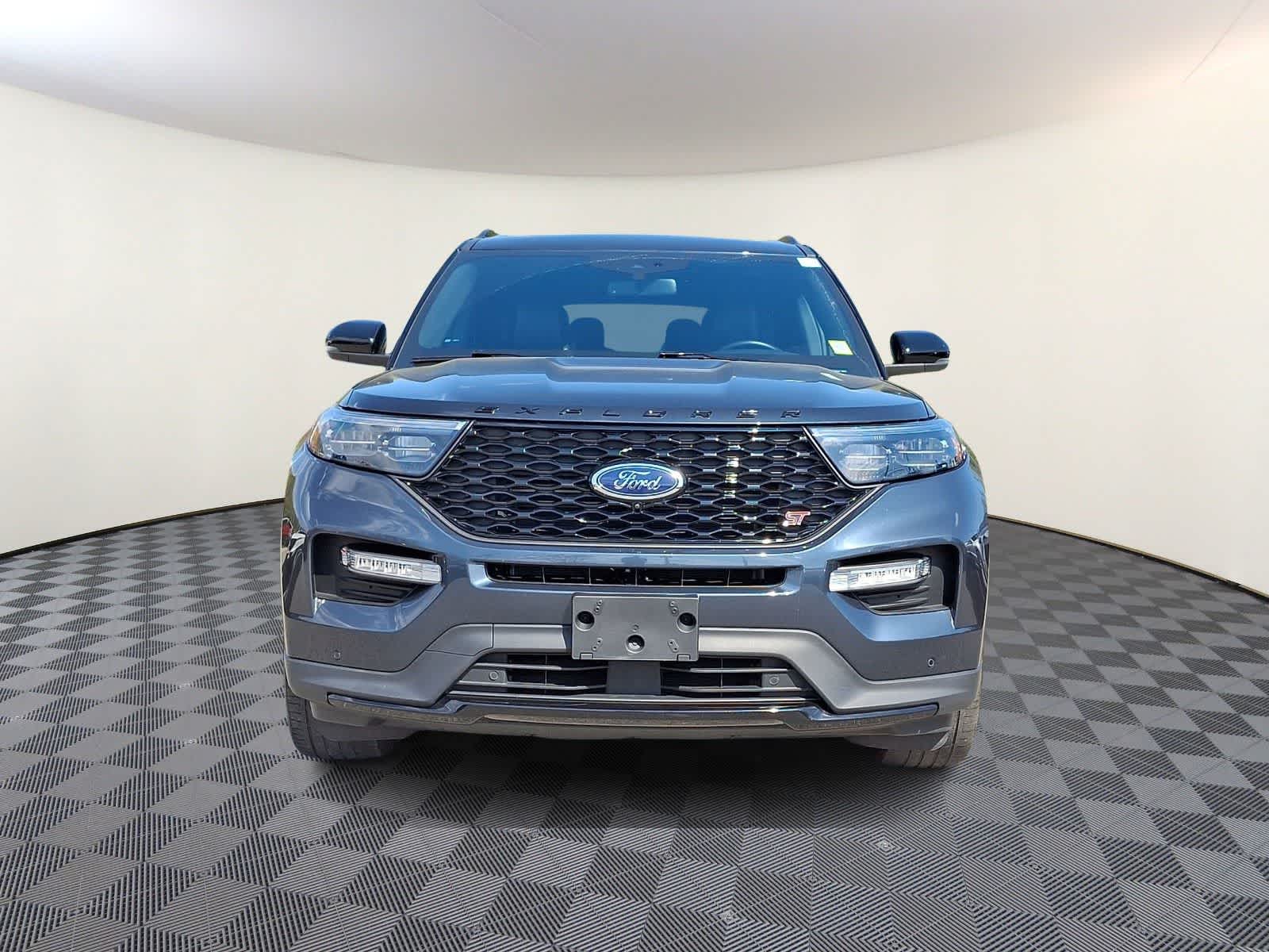 Thumbnail: 2022 Ford Explorer - 3