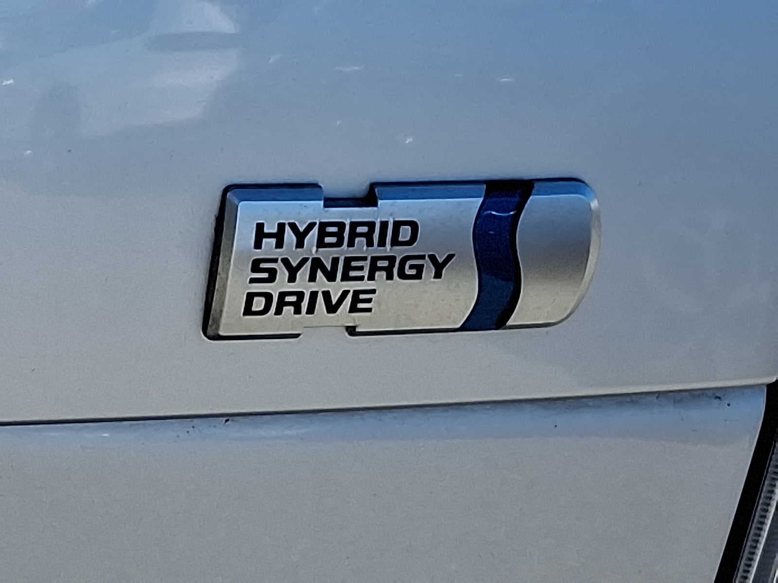 Thumbnail: 2011 Toyota Prius - 33