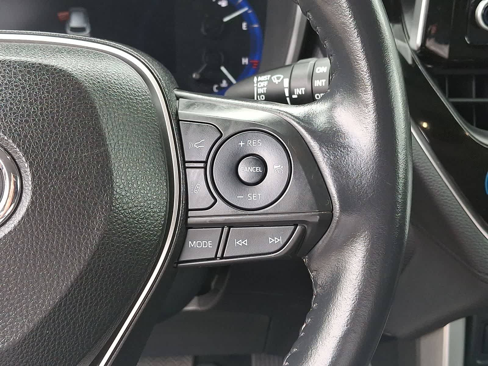 Thumbnail: 2022 Toyota Corolla Cross - 26