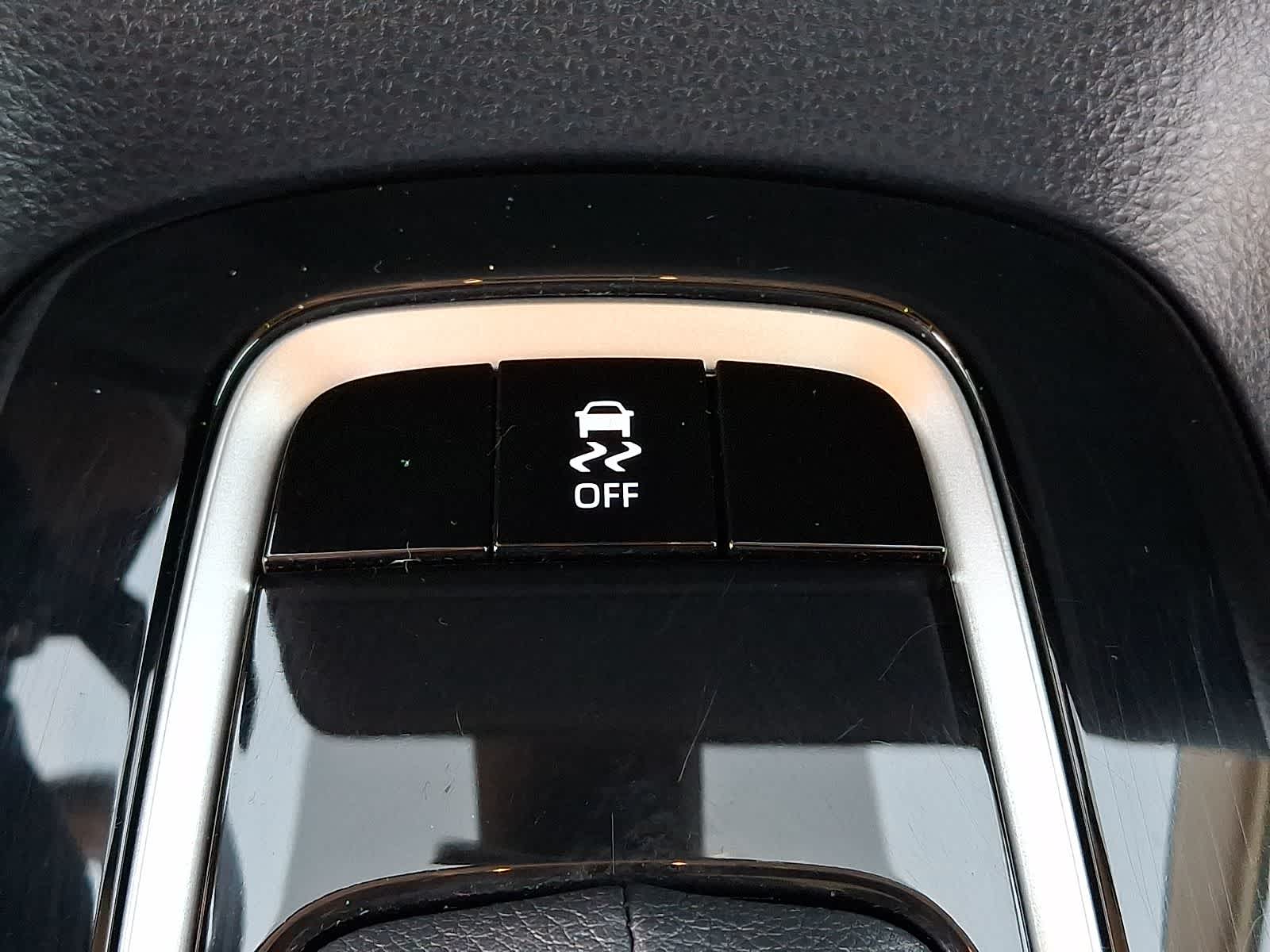 Thumbnail: 2023 Toyota Corolla - 28