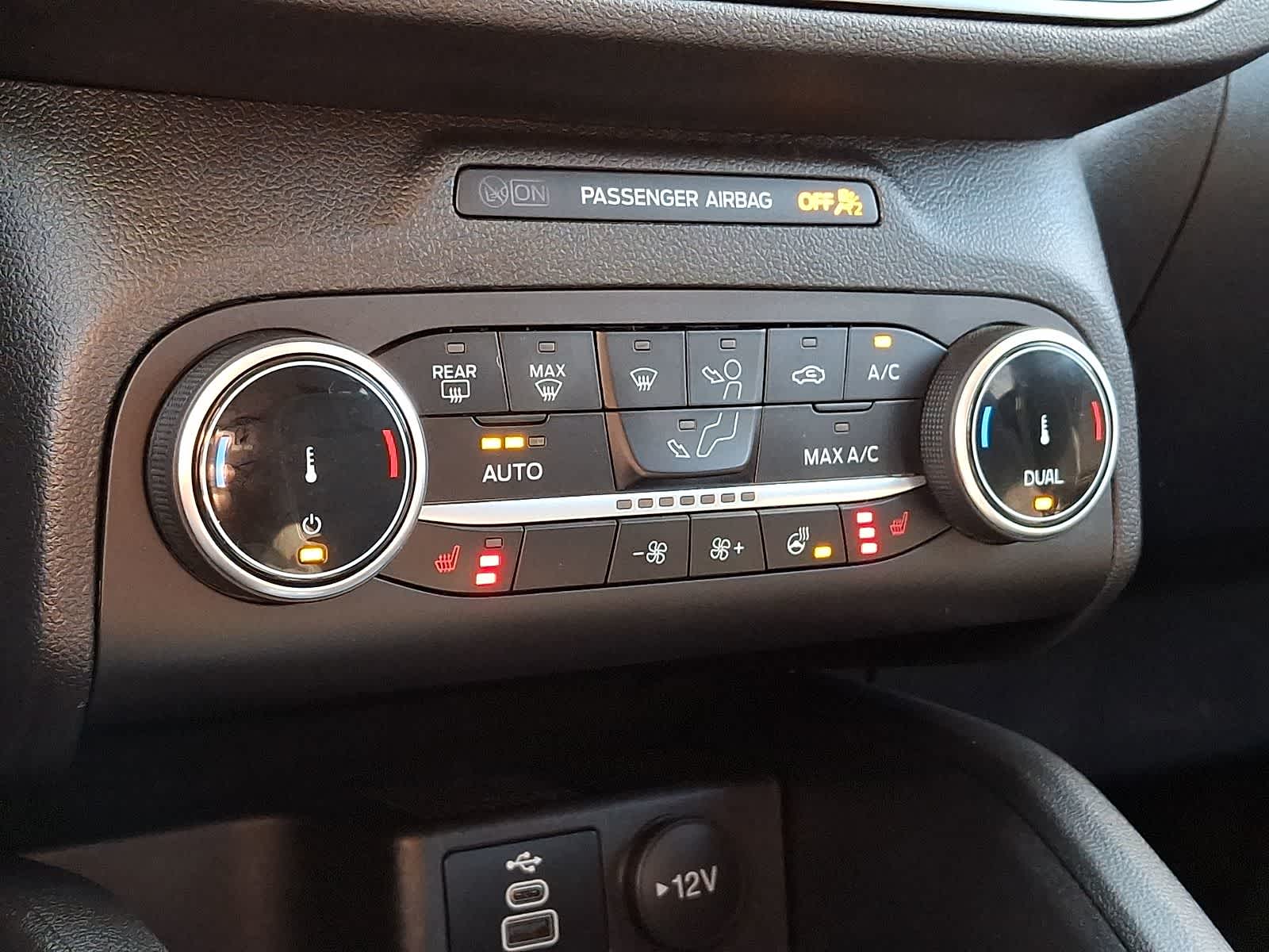 Thumbnail: 2024 Ford Escape - 16