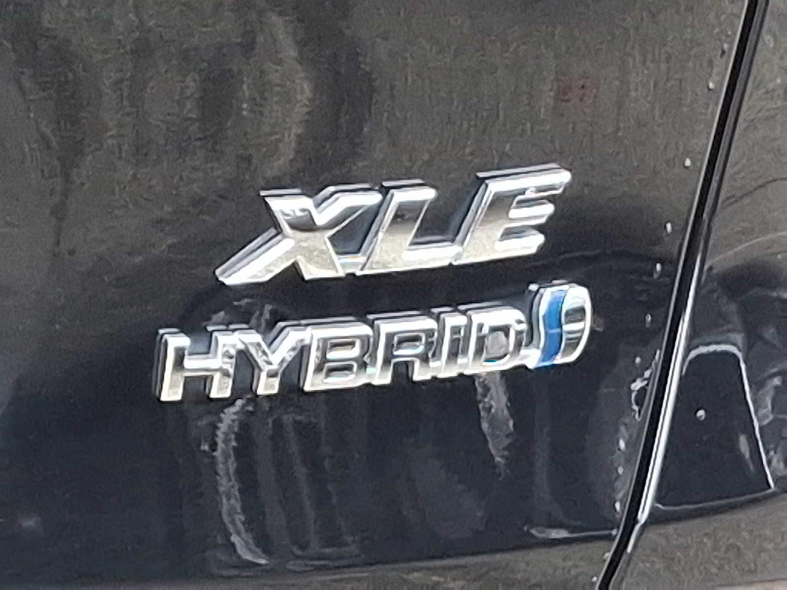 Thumbnail: 2021 Toyota RAV4 - 34