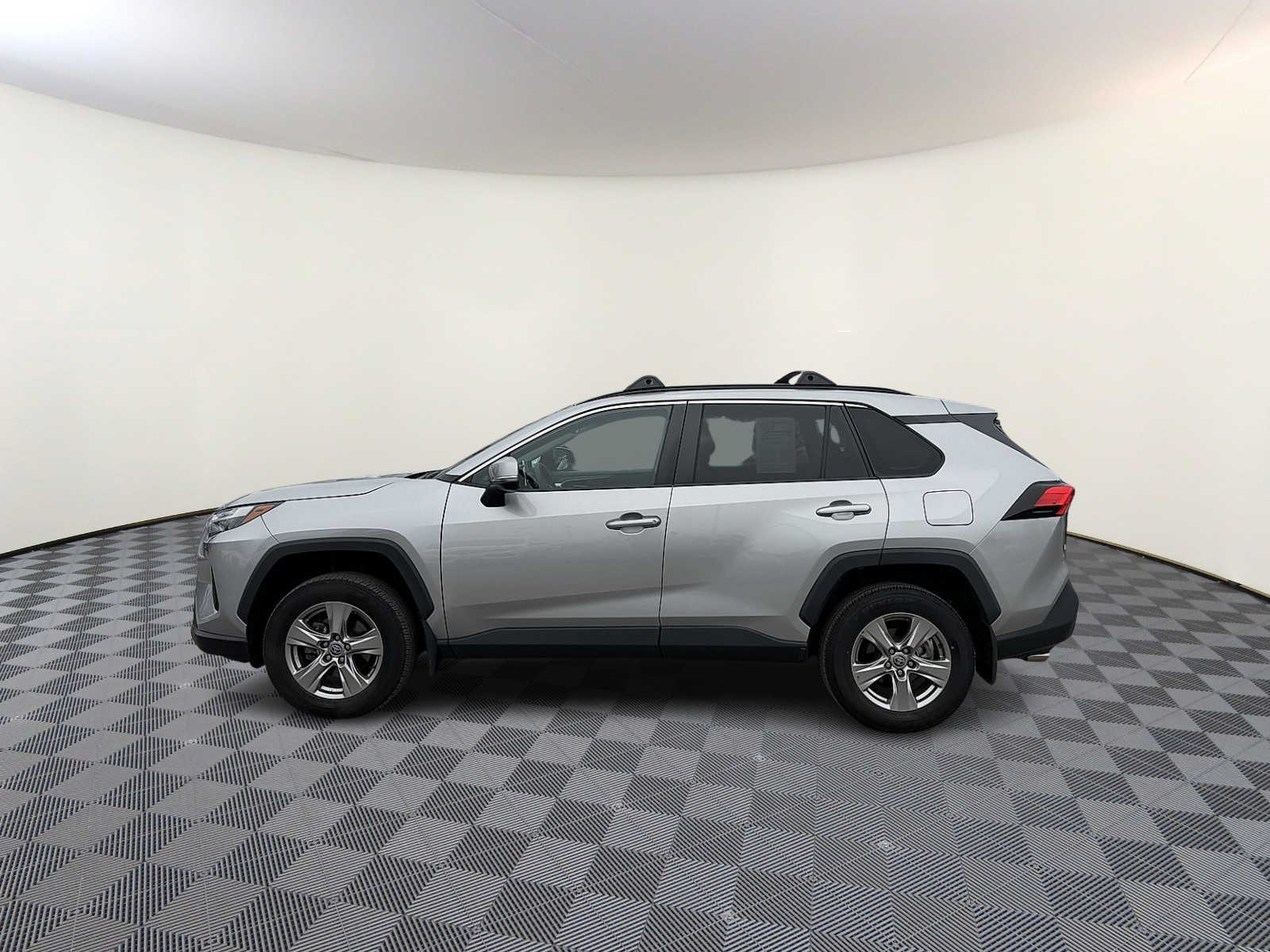 Thumbnail: 2023 Toyota RAV4 - 6