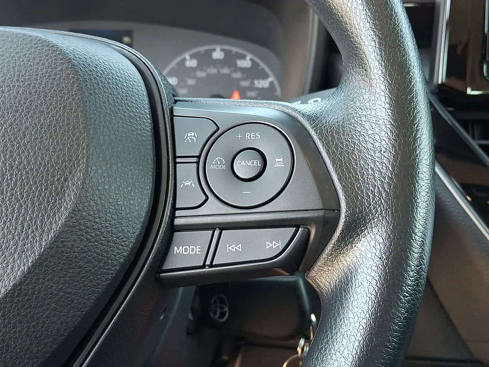 Thumbnail: 2023 Toyota Corolla - 25