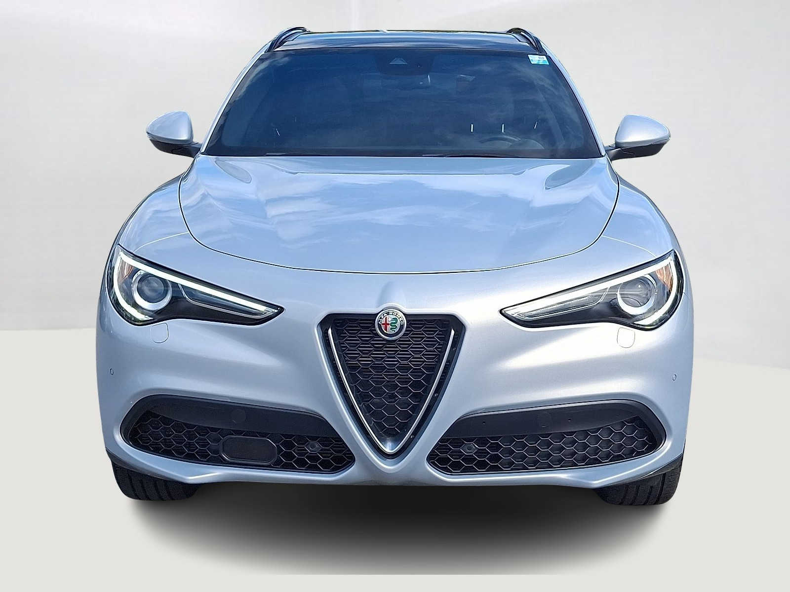 Thumbnail: 2023 Alfa Romeo Stelvio - 3