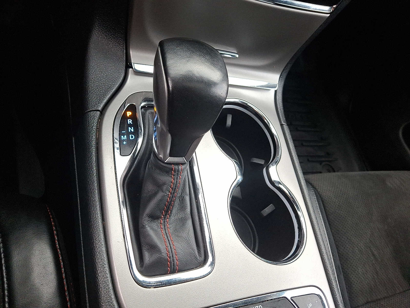 Thumbnail: 2020 Jeep Grand Cherokee - 17