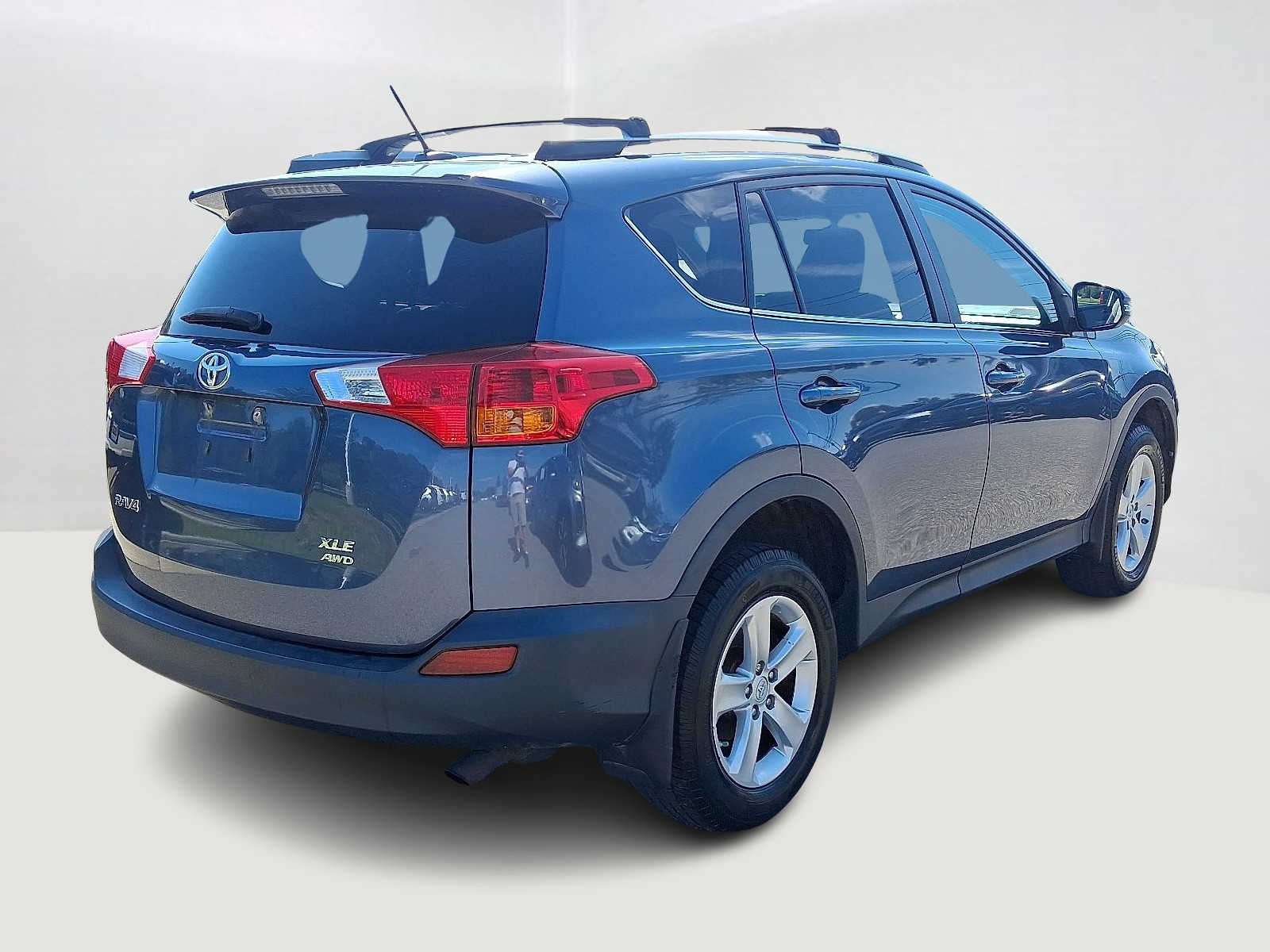 Thumbnail: 2014 Toyota RAV4 - 6