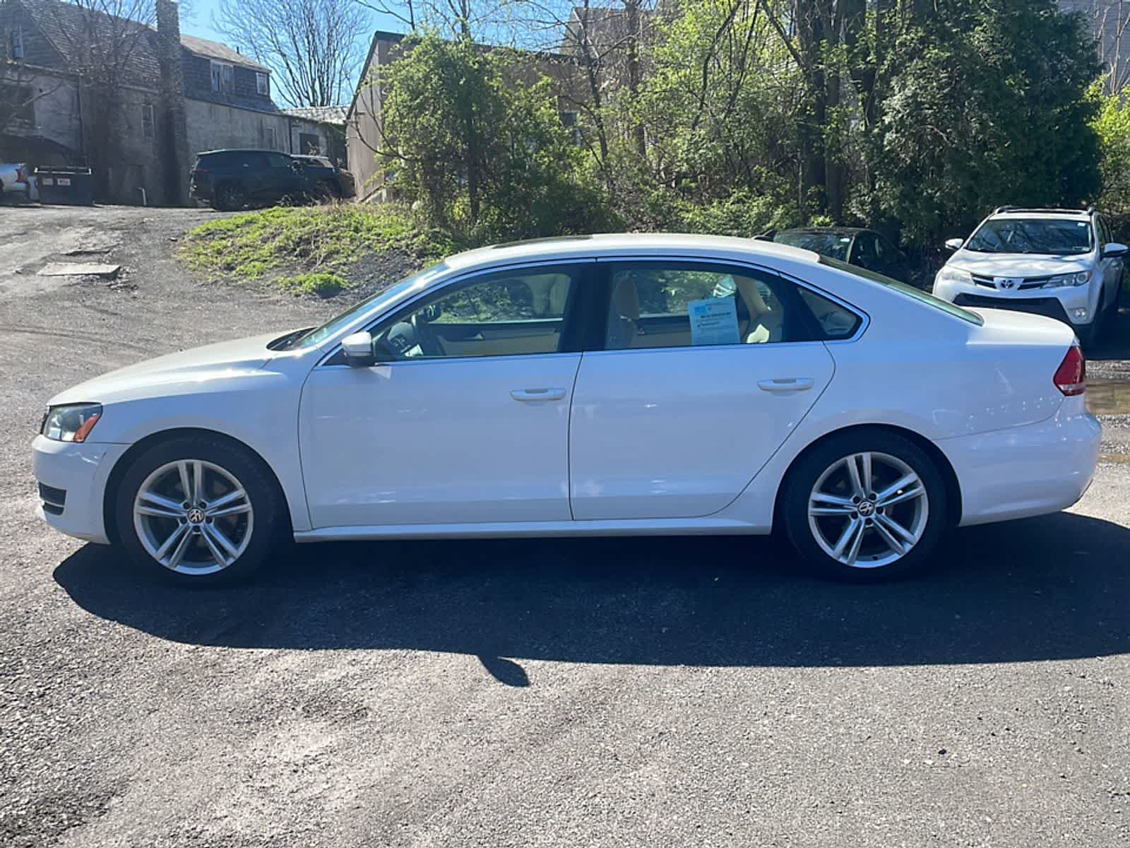 Thumbnail: 2014 Volkswagen Passat - 4