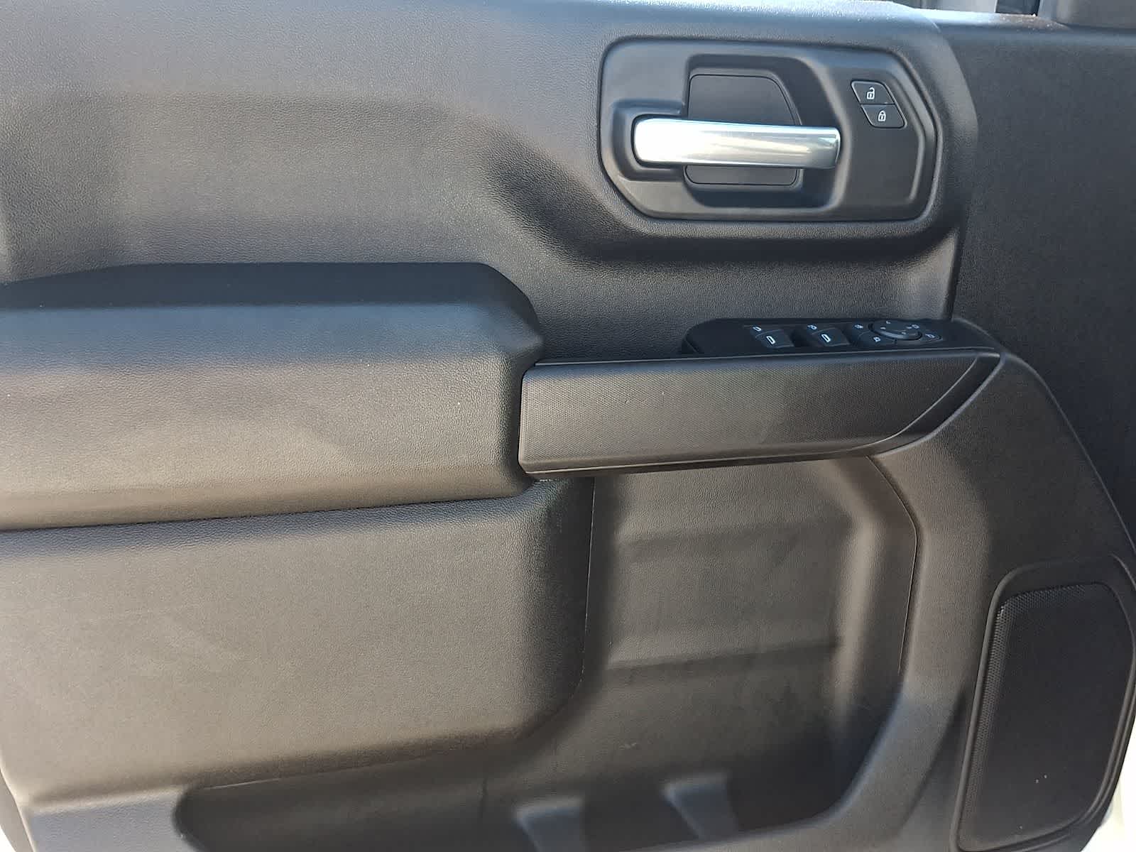 Thumbnail: 2025 Chevrolet Silverado 2500 - 13